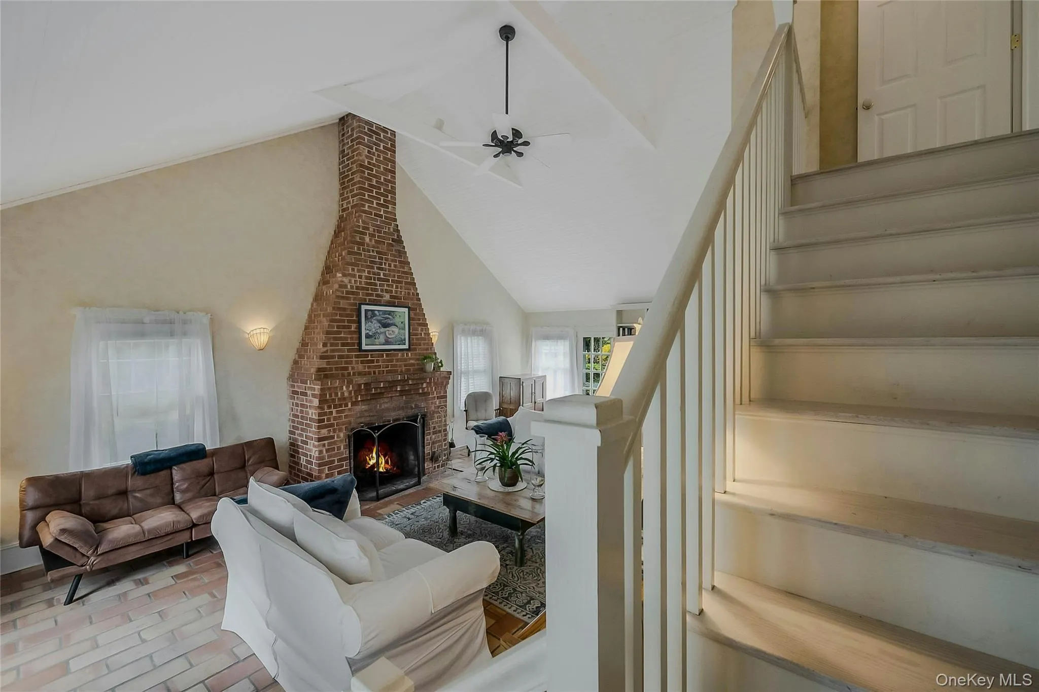 5a/5b Jessup Lane, Southampton, New York 11959