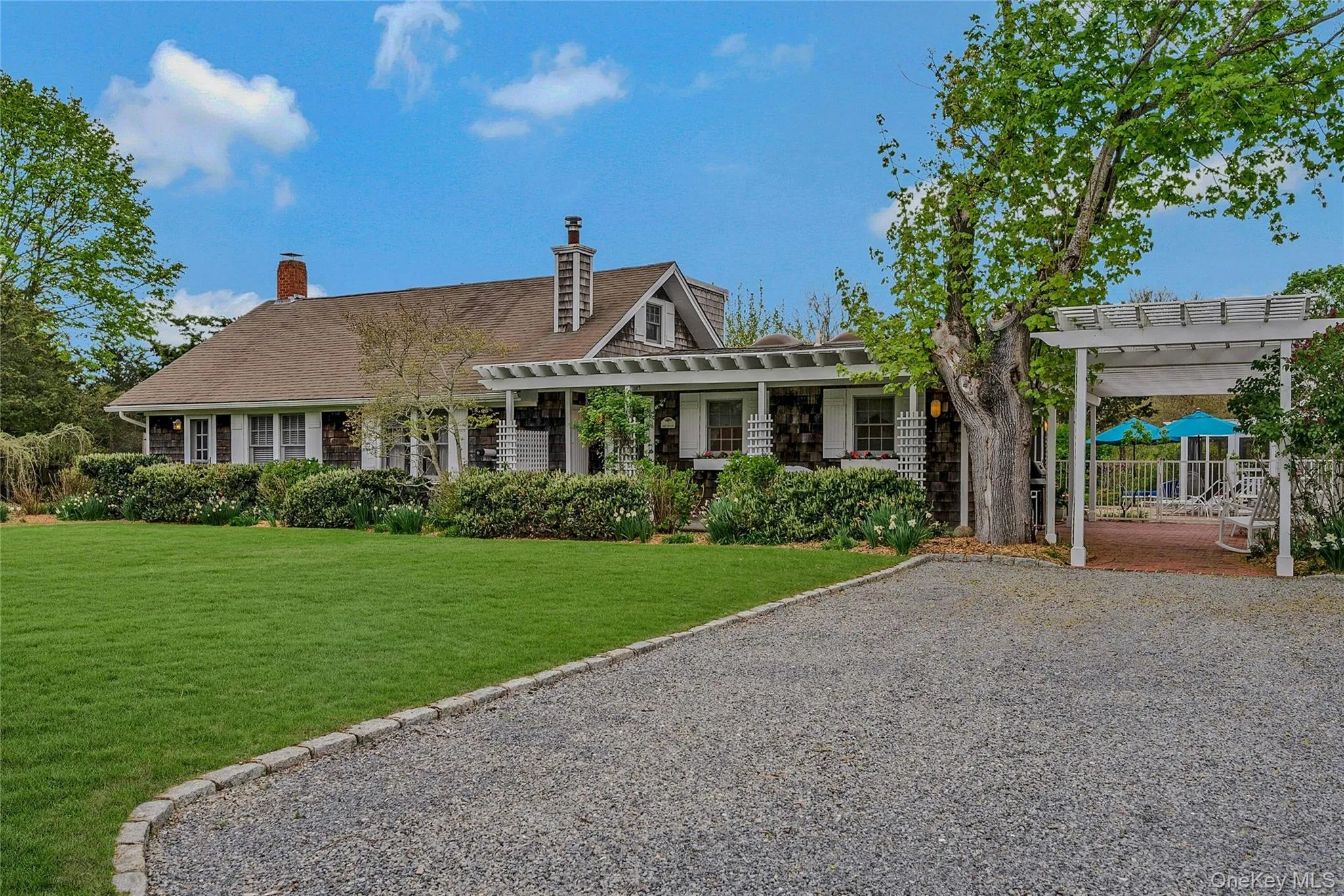 5a/5b Jessup Lane, Southampton, New York 11959