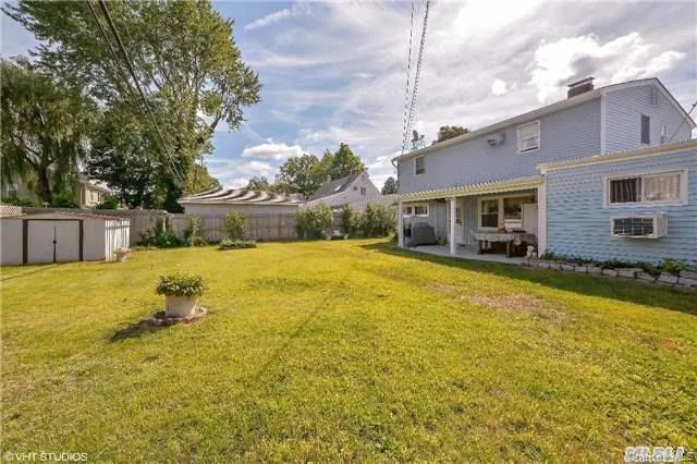 51 Friendly, Oyster Bay, NY, 5 Bedrooms Bedrooms, 10 Rooms Rooms,2 BathroomsBathrooms,Residential Lease,For Rent,Friendly,0,989873 51 Friendly, Oyster Bay, NY, 5 Bedrooms Bedrooms, 10 Rooms Rooms,2 BathroomsBathrooms,Residential Lease,For Rent,Friendly,0,989873