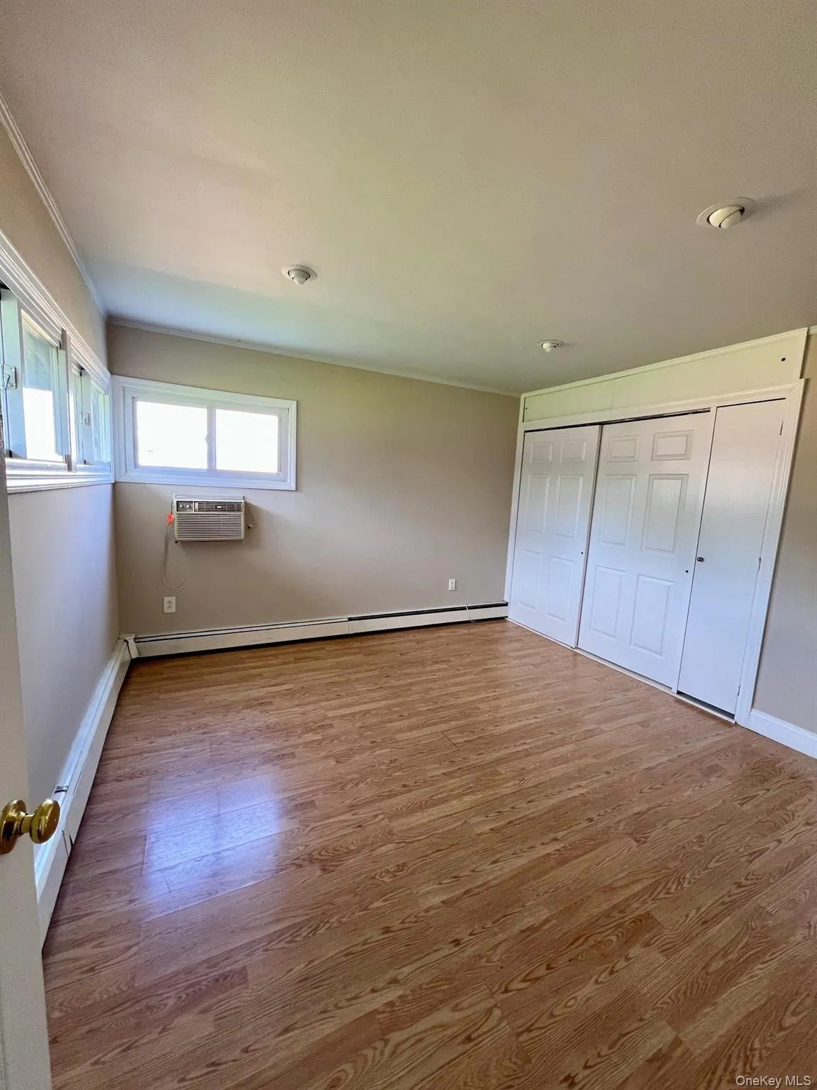 51 Friendly, Oyster Bay, NY, 5 Bedrooms Bedrooms, 10 Rooms Rooms,2 BathroomsBathrooms,Residential Lease,For Rent,Friendly,0,989873 51 Friendly, Oyster Bay, NY, 5 Bedrooms Bedrooms, 10 Rooms Rooms,2 BathroomsBathrooms,Residential Lease,For Rent,Friendly,0,989873