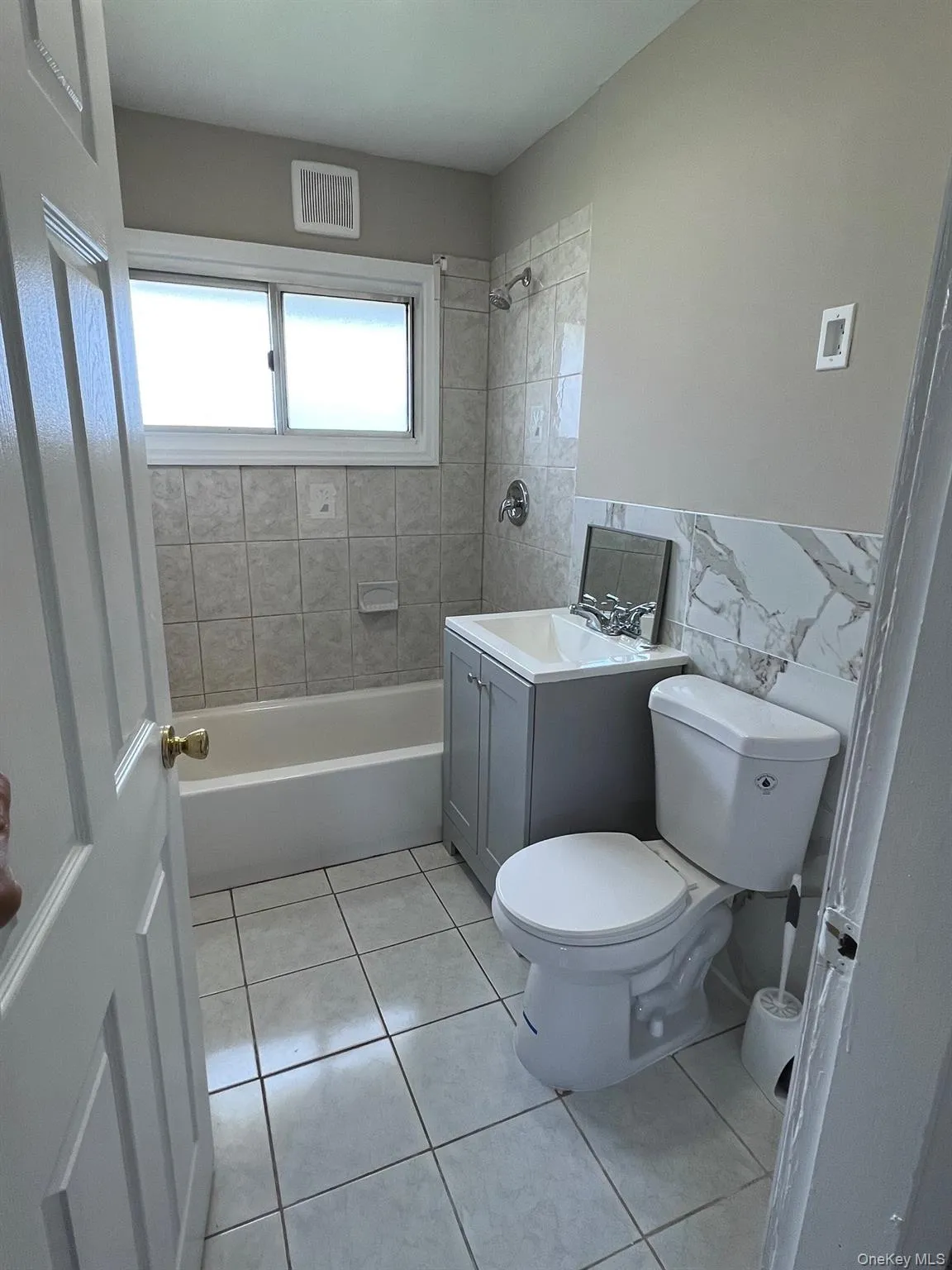 51 Friendly, Oyster Bay, NY, 5 Bedrooms Bedrooms, 10 Rooms Rooms,2 BathroomsBathrooms,Residential Lease,For Rent,Friendly,0,989873 51 Friendly, Oyster Bay, NY, 5 Bedrooms Bedrooms, 10 Rooms Rooms,2 BathroomsBathrooms,Residential Lease,For Rent,Friendly,0,989873