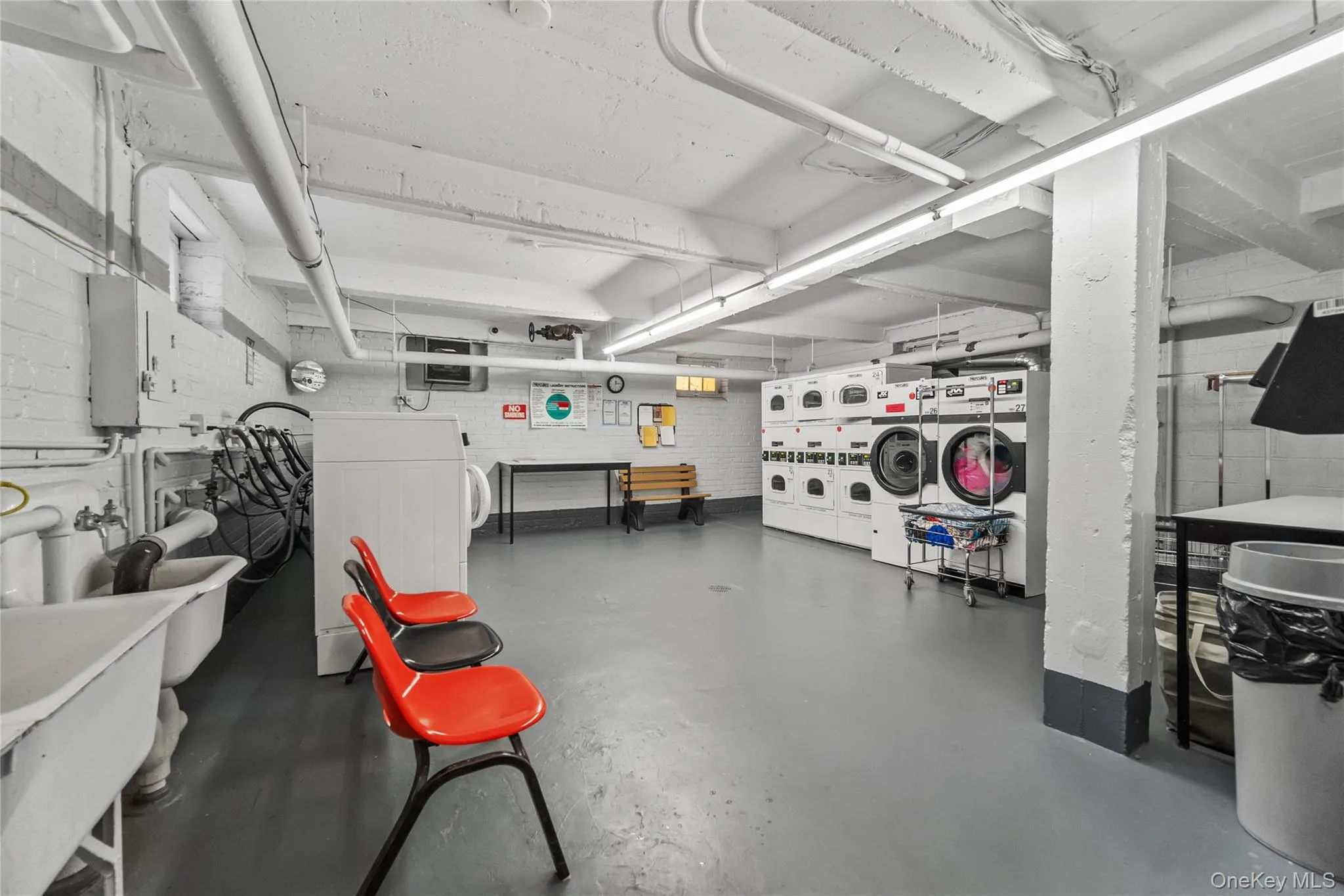 501 Riverdale, Yonkers, NY, 2 Bedrooms Bedrooms, 5 Rooms Rooms,1 BathroomBathrooms,Residential,For Rent,Riverdale,0,989876 501 Riverdale, Yonkers, NY, 2 Bedrooms Bedrooms, 5 Rooms Rooms,1 BathroomBathrooms,Residential,For Rent,Riverdale,0,989876
