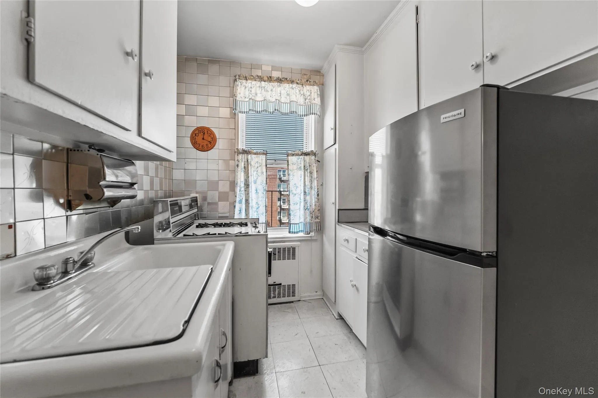 501 Riverdale, Yonkers, NY, 2 Bedrooms Bedrooms, 5 Rooms Rooms,1 BathroomBathrooms,Residential,For Rent,Riverdale,0,989876 501 Riverdale, Yonkers, NY, 2 Bedrooms Bedrooms, 5 Rooms Rooms,1 BathroomBathrooms,Residential,For Rent,Riverdale,0,989876