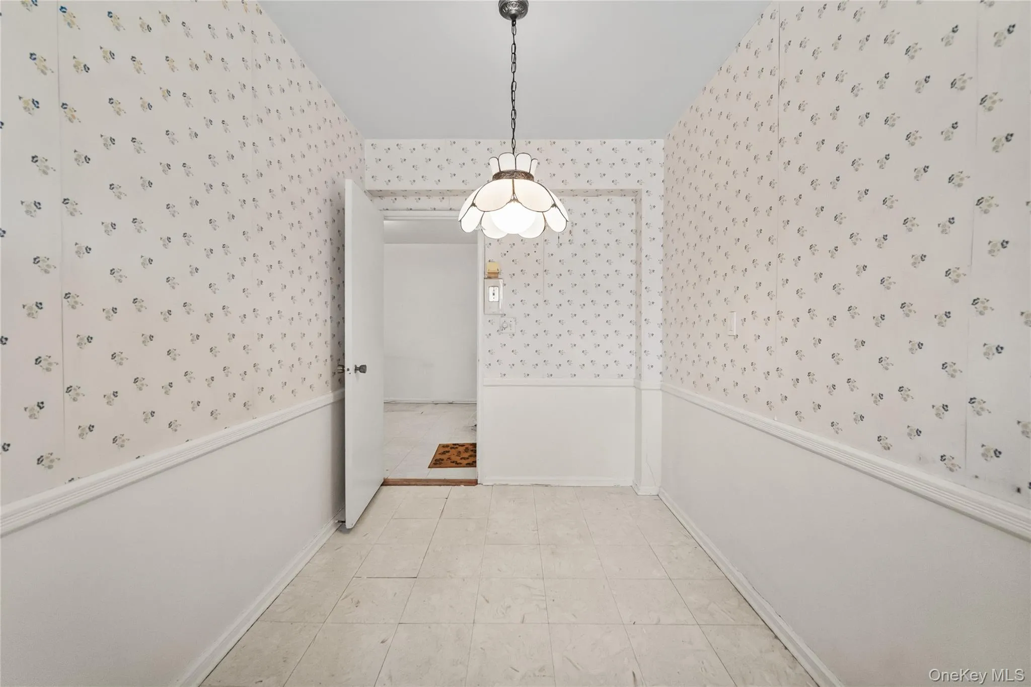 501 Riverdale, Yonkers, NY, 2 Bedrooms Bedrooms, 5 Rooms Rooms,1 BathroomBathrooms,Residential,For Rent,Riverdale,0,989876 501 Riverdale, Yonkers, NY, 2 Bedrooms Bedrooms, 5 Rooms Rooms,1 BathroomBathrooms,Residential,For Rent,Riverdale,0,989876