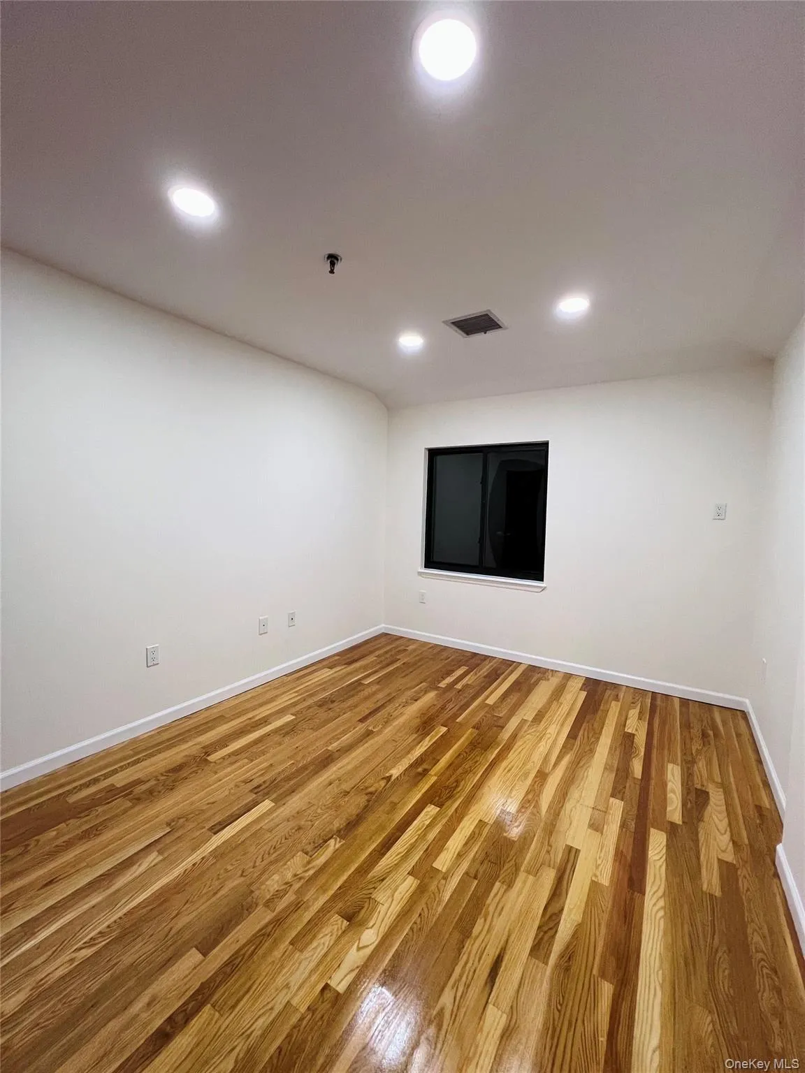 104-8 220th Street, New York, NY, 3 Bedrooms Bedrooms, 7 Rooms Rooms,2 BathroomsBathrooms,Residential Lease,For Rent,220th,0,989882 104-8 220th Street, New York, NY, 3 Bedrooms Bedrooms, 7 Rooms Rooms,2 BathroomsBathrooms,Residential Lease,For Rent,220th,0,989882