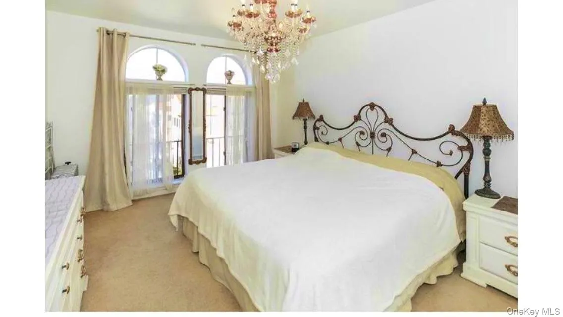 215 Middle Neck Road, North Hempstead, NY, 2 Bedrooms Bedrooms, 5 Rooms Rooms,1 BathroomBathrooms,Residential Sale,For Rent,Middle Neck,0,989885 215 Middle Neck Road, North Hempstead, NY, 2 Bedrooms Bedrooms, 5 Rooms Rooms,1 BathroomBathrooms,Residential Sale,For Rent,Middle Neck,0,989885