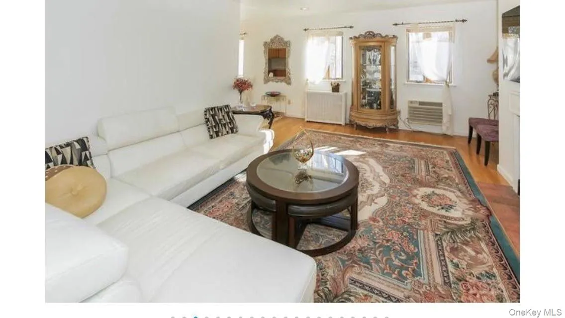 215 Middle Neck Road, North Hempstead, NY, 2 Bedrooms Bedrooms, 5 Rooms Rooms,1 BathroomBathrooms,Residential Sale,For Rent,Middle Neck,0,989885 215 Middle Neck Road, North Hempstead, NY, 2 Bedrooms Bedrooms, 5 Rooms Rooms,1 BathroomBathrooms,Residential Sale,For Rent,Middle Neck,0,989885