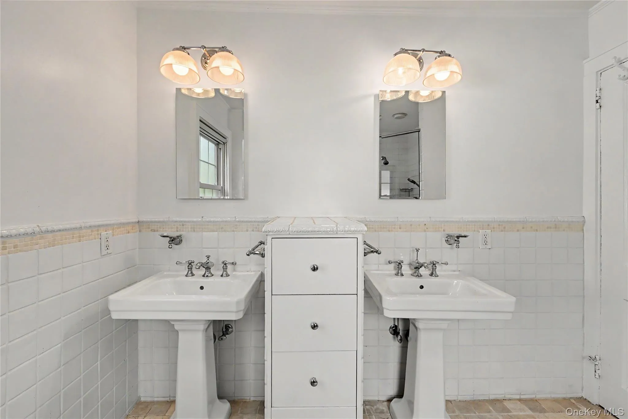 25 Vanderburgh Avenue, Mamaroneck, NY, 3 Bedrooms Bedrooms, 6 Rooms Rooms,3 BathroomsBathrooms,Residential,For Rent,Vanderburgh,0,989889 25 Vanderburgh Avenue, Mamaroneck, NY, 3 Bedrooms Bedrooms, 6 Rooms Rooms,3 BathroomsBathrooms,Residential,For Rent,Vanderburgh,0,989889