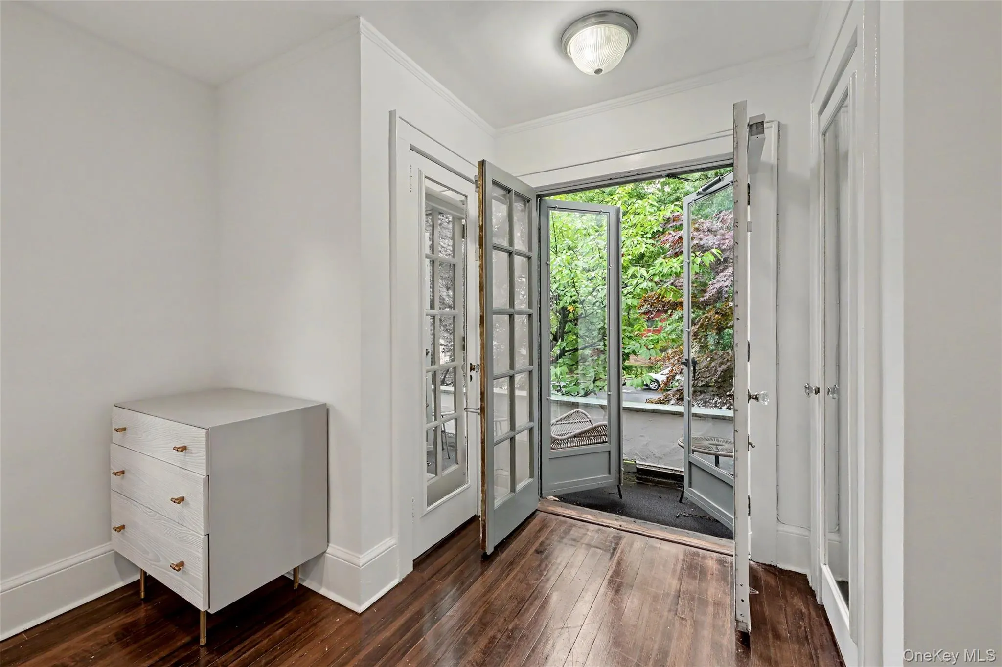25 Vanderburgh Avenue, Mamaroneck, NY, 3 Bedrooms Bedrooms, 6 Rooms Rooms,3 BathroomsBathrooms,Residential,For Rent,Vanderburgh,0,989889 25 Vanderburgh Avenue, Mamaroneck, NY, 3 Bedrooms Bedrooms, 6 Rooms Rooms,3 BathroomsBathrooms,Residential,For Rent,Vanderburgh,0,989889