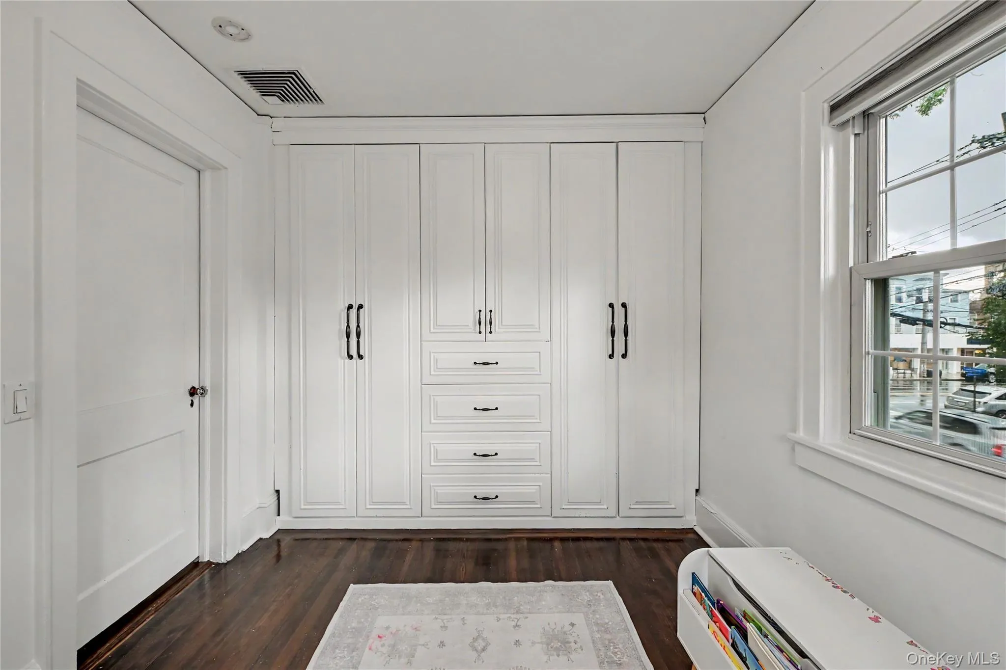 25 Vanderburgh Avenue, Mamaroneck, NY, 3 Bedrooms Bedrooms, 6 Rooms Rooms,3 BathroomsBathrooms,Residential,For Rent,Vanderburgh,0,989889 25 Vanderburgh Avenue, Mamaroneck, NY, 3 Bedrooms Bedrooms, 6 Rooms Rooms,3 BathroomsBathrooms,Residential,For Rent,Vanderburgh,0,989889