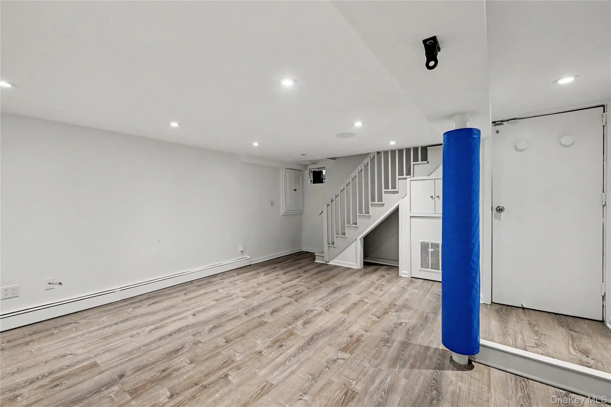 25 Vanderburgh Avenue, Mamaroneck, NY, 3 Bedrooms Bedrooms, 6 Rooms Rooms,3 BathroomsBathrooms,Residential,For Rent,Vanderburgh,0,989889 25 Vanderburgh Avenue, Mamaroneck, NY, 3 Bedrooms Bedrooms, 6 Rooms Rooms,3 BathroomsBathrooms,Residential,For Rent,Vanderburgh,0,989889