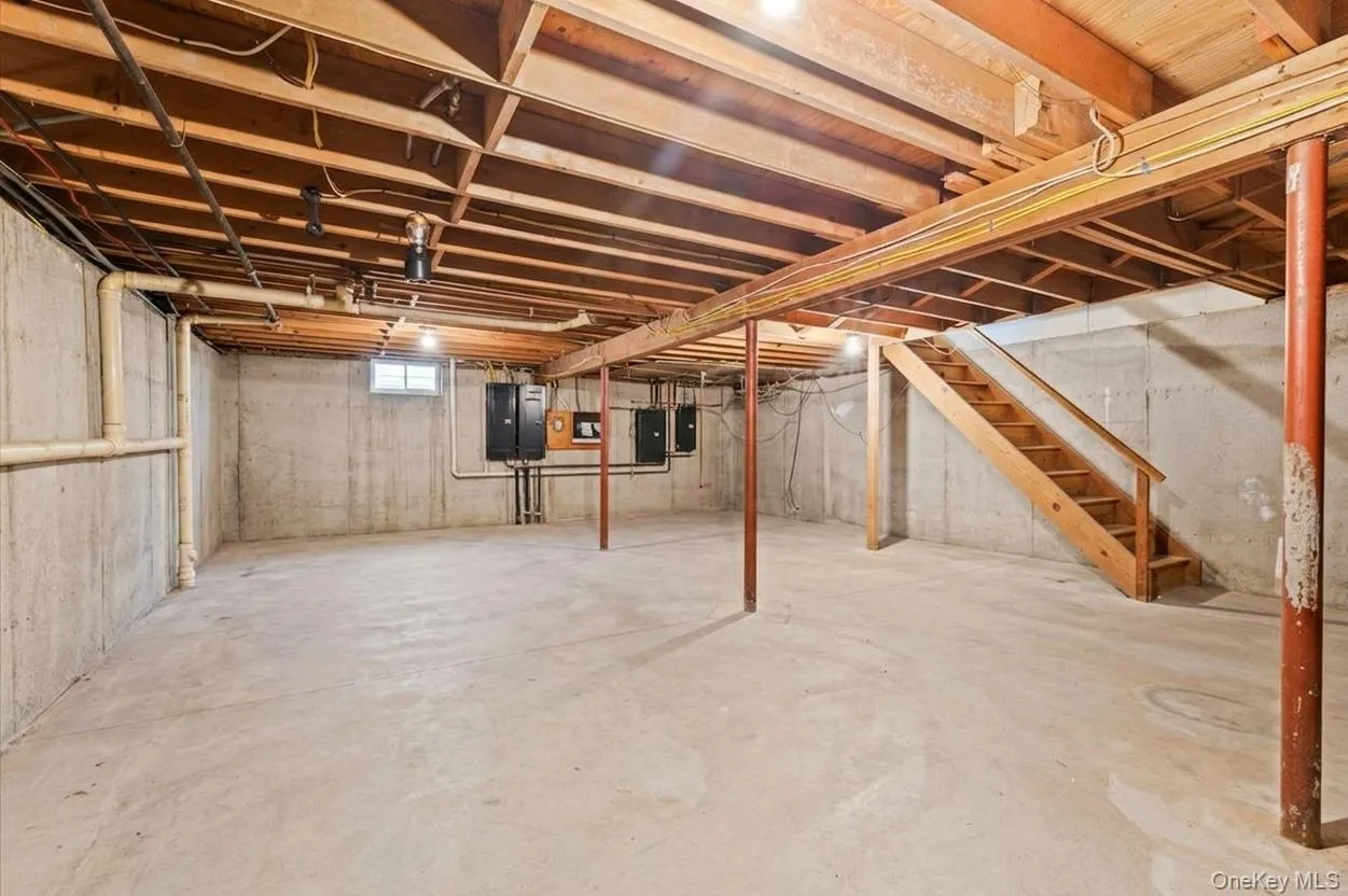 4 Superior Street, Brookhaven, NY, 4 Bedrooms Bedrooms, 8 Rooms Rooms,1 BathroomBathrooms,Residential,For Rent,Superior,0,989891 4 Superior Street, Brookhaven, NY, 4 Bedrooms Bedrooms, 8 Rooms Rooms,1 BathroomBathrooms,Residential,For Rent,Superior,0,989891