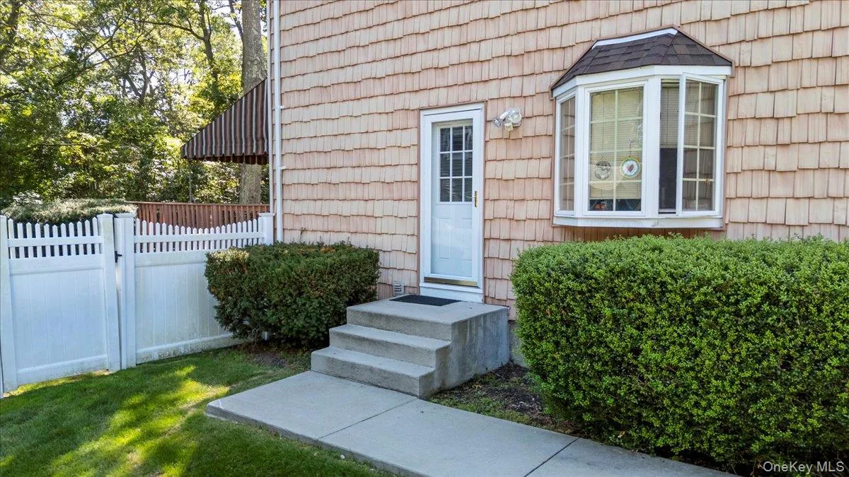 4 Superior Street, Brookhaven, NY, 4 Bedrooms Bedrooms, 8 Rooms Rooms,1 BathroomBathrooms,Residential,For Rent,Superior,0,989891 4 Superior Street, Brookhaven, NY, 4 Bedrooms Bedrooms, 8 Rooms Rooms,1 BathroomBathrooms,Residential,For Rent,Superior,0,989891