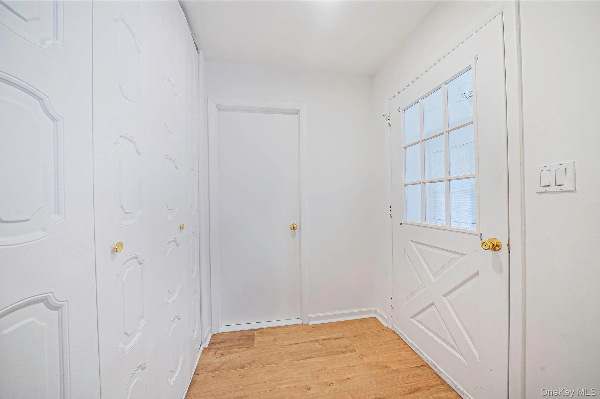 323 A Woodbridge Drive, Brookhaven, NY, 2 Bedrooms Bedrooms, 5 Rooms Rooms,1 BathroomBathrooms,Residential,For Rent,Woodbridge,0,989894 323 A Woodbridge Drive, Brookhaven, NY, 2 Bedrooms Bedrooms, 5 Rooms Rooms,1 BathroomBathrooms,Residential,For Rent,Woodbridge,0,989894