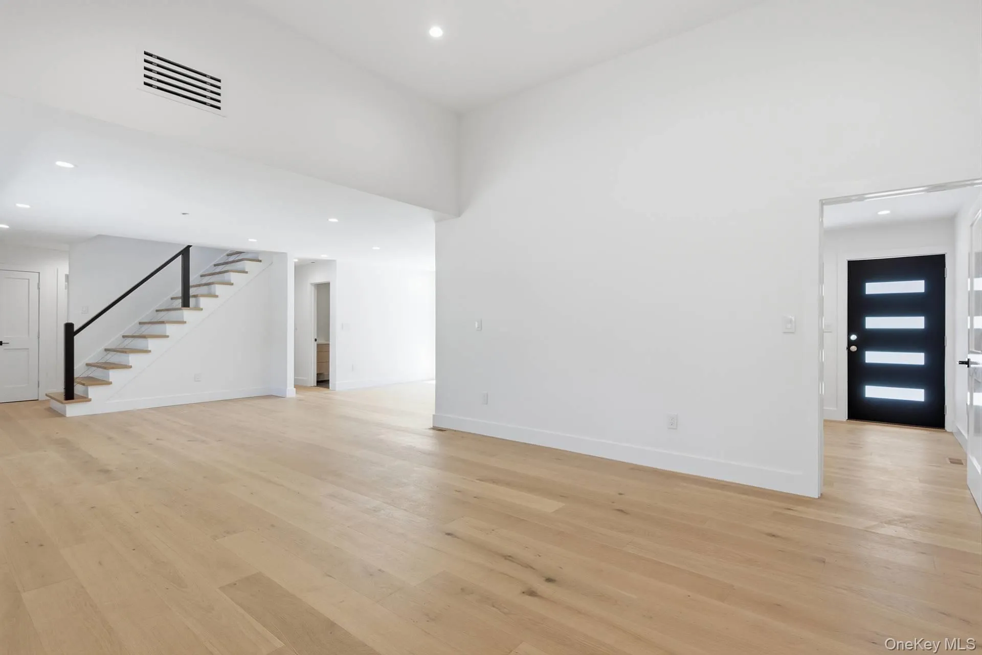 7 Mortimer Street, Southampton, New York 11978