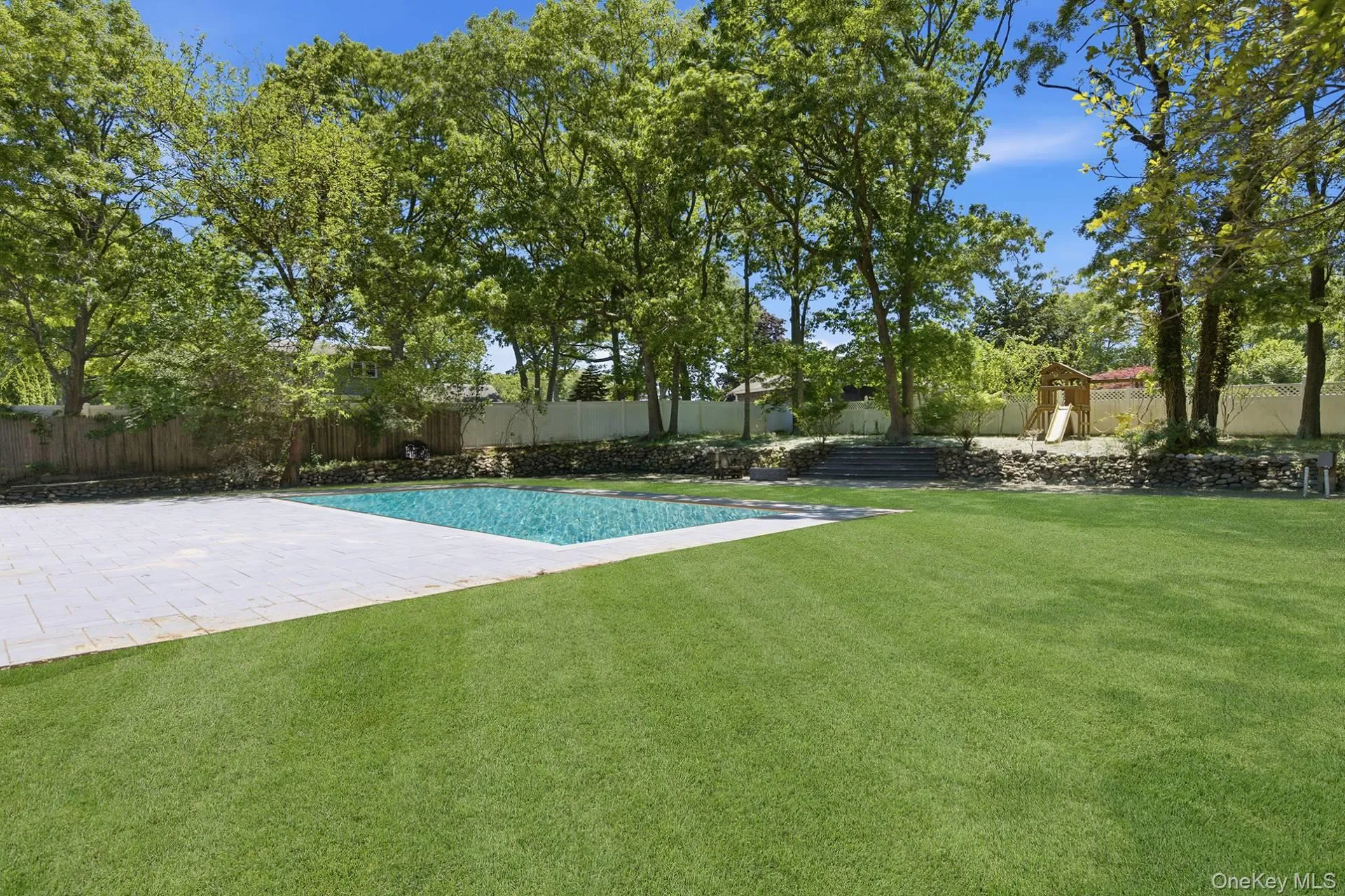 7 Mortimer Street, Southampton, New York 11978