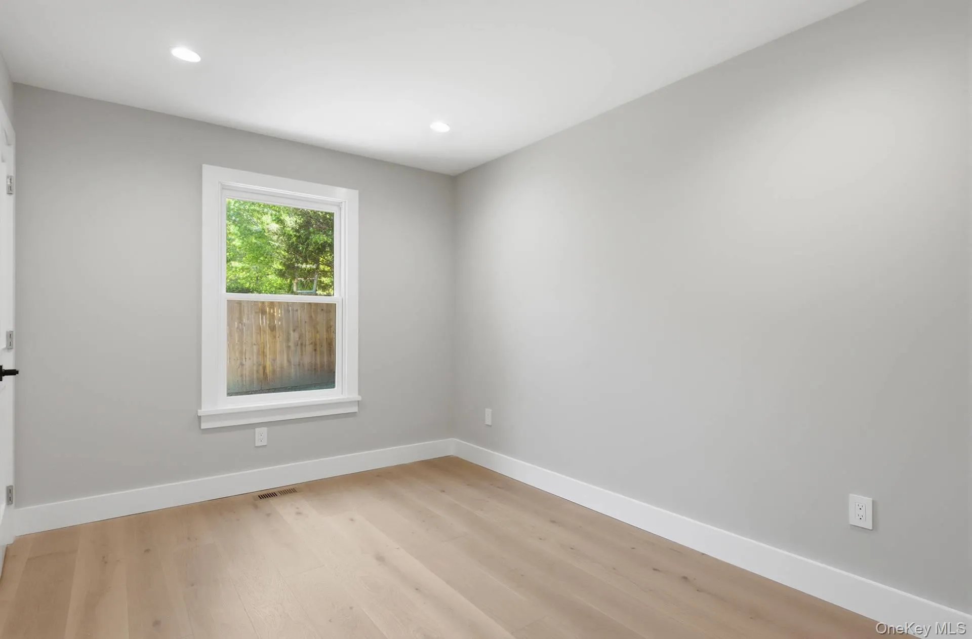 7 Mortimer Street, Southampton, New York 11978