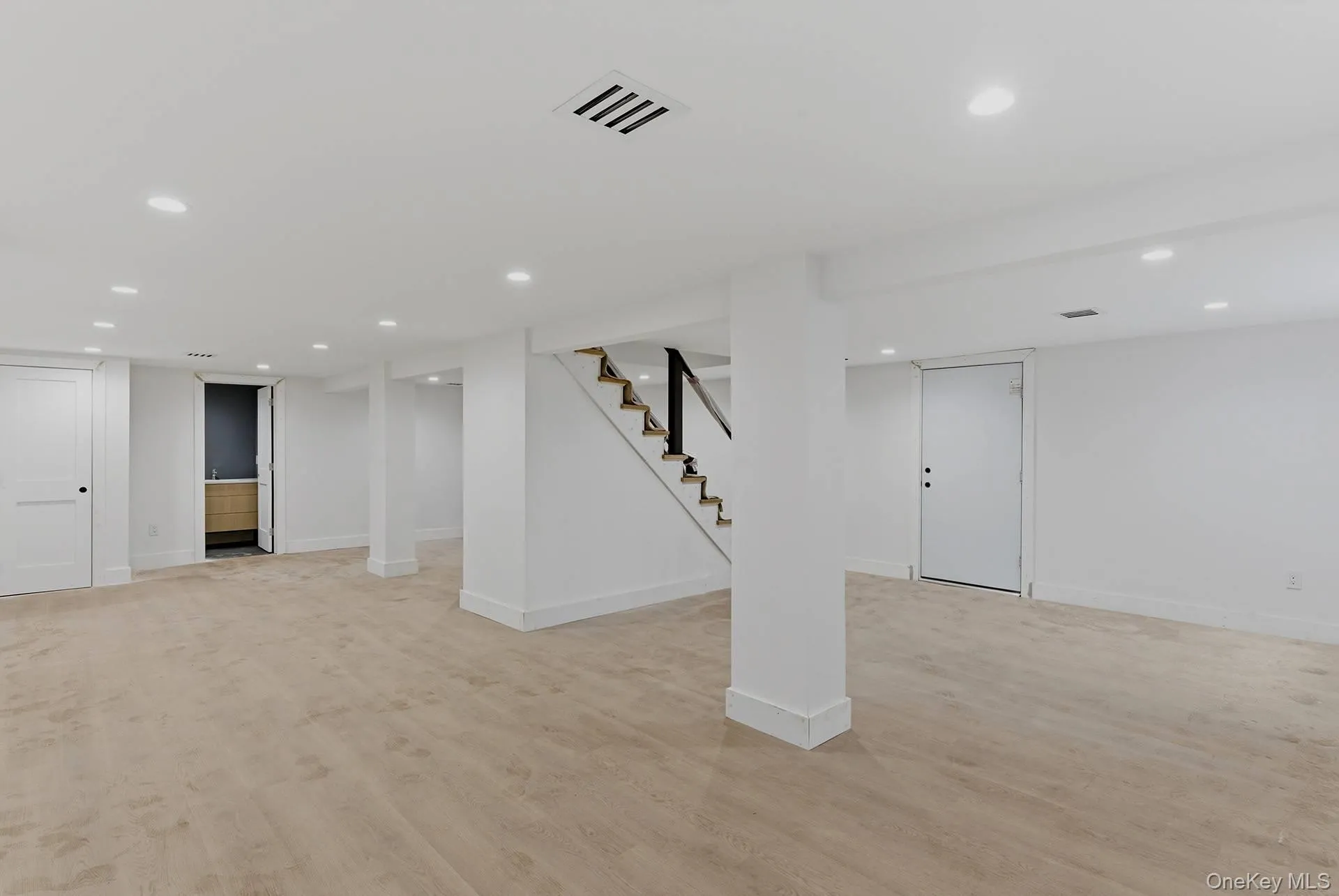 7 Mortimer Street, Southampton, New York 11978