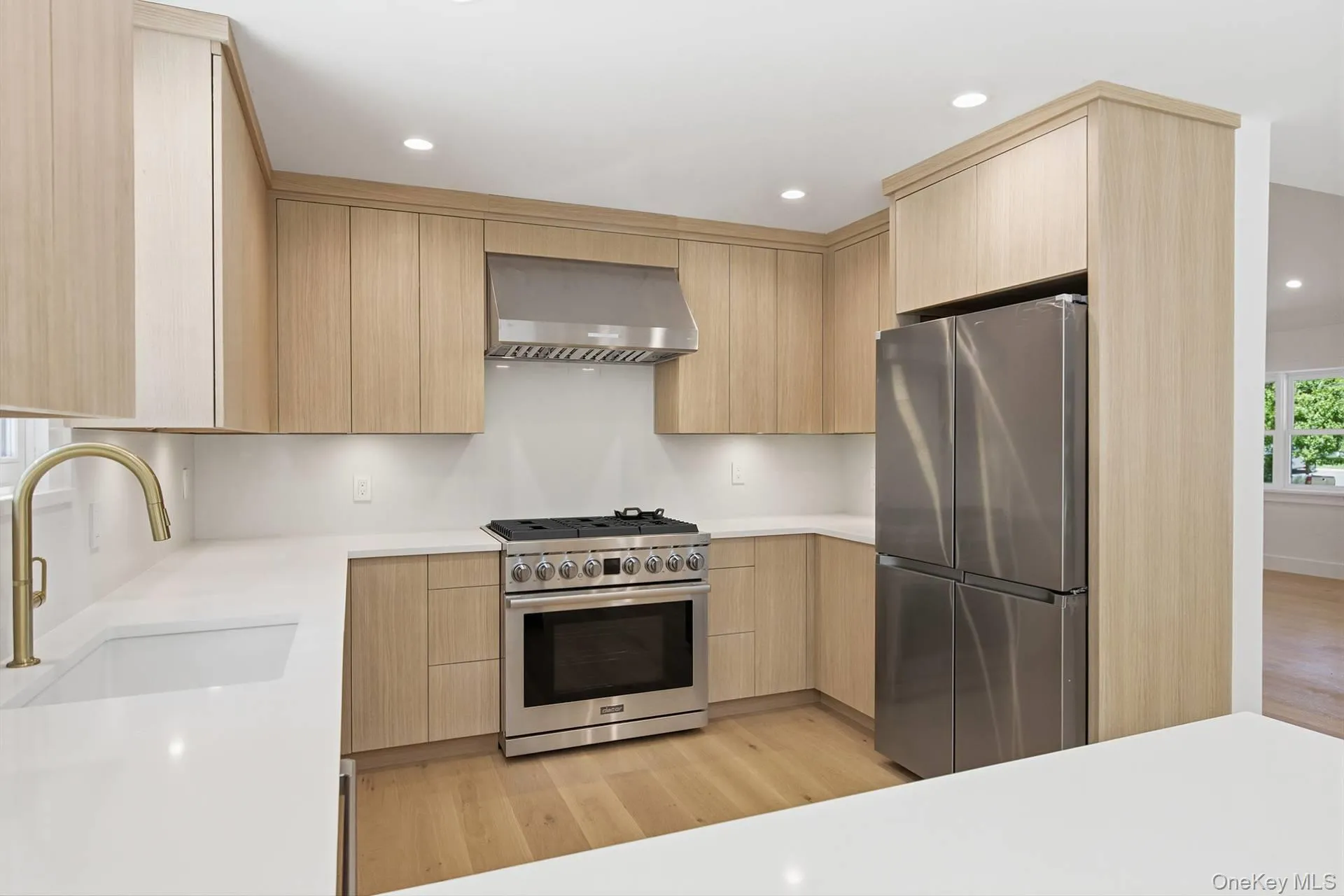 7 Mortimer Street, Southampton, New York 11978