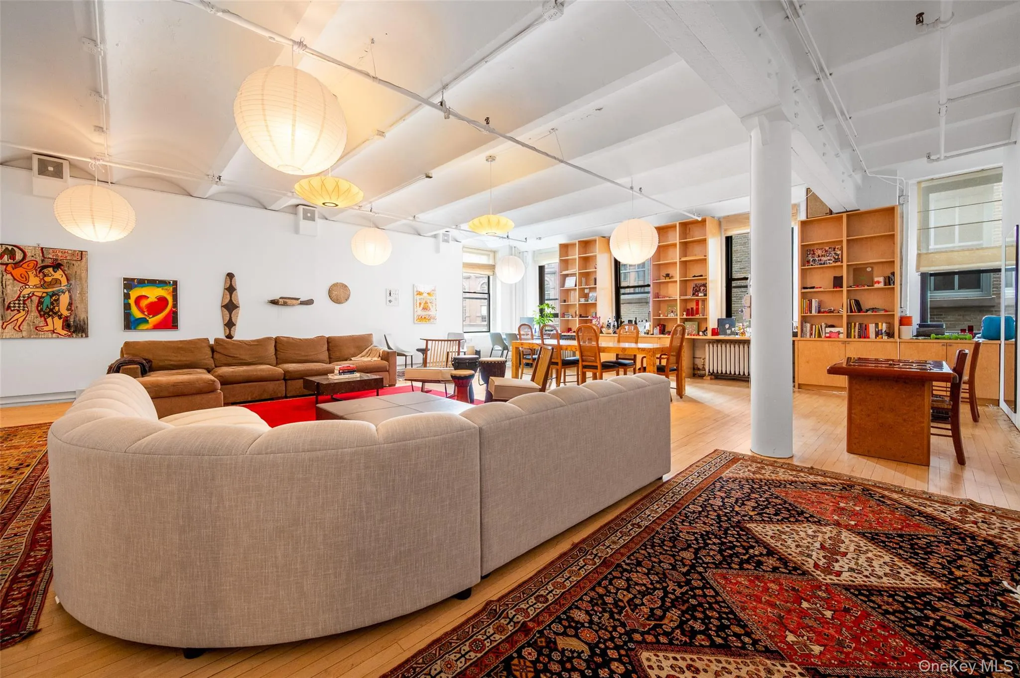 Grand-scale loft living area Grand-scale loft living area
