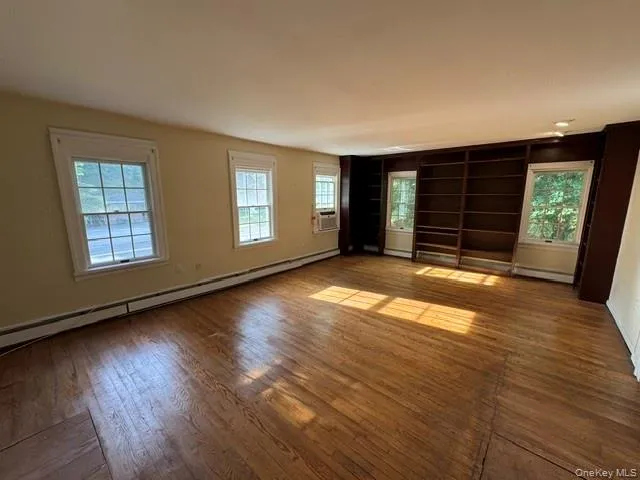 74 Airmont Road, Ramapo, NY, 3 Bedrooms Bedrooms, 10 Rooms Rooms,1 BathroomBathrooms,Residential,For Rent,Airmont,0,989916 74 Airmont Road, Ramapo, NY, 3 Bedrooms Bedrooms, 10 Rooms Rooms,1 BathroomBathrooms,Residential,For Rent,Airmont,0,989916