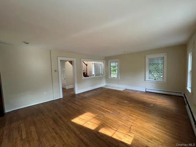 74 Airmont Road, Ramapo, NY, 3 Bedrooms Bedrooms, 10 Rooms Rooms,1 BathroomBathrooms,Residential,For Rent,Airmont,0,989916 74 Airmont Road, Ramapo, NY, 3 Bedrooms Bedrooms, 10 Rooms Rooms,1 BathroomBathrooms,Residential,For Rent,Airmont,0,989916