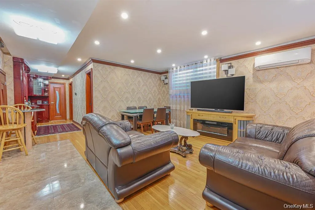 10201 62nd Road, New York, NY, 5 Bedrooms Bedrooms, 8 Rooms Rooms,2 BathroomsBathrooms,Residential,For Rent,62nd,0,989919 10201 62nd Road, New York, NY, 5 Bedrooms Bedrooms, 8 Rooms Rooms,2 BathroomsBathrooms,Residential,For Rent,62nd,0,989919