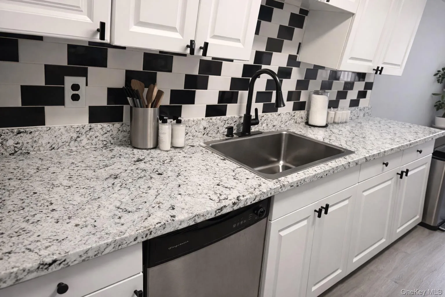 236 Steuben Street, New York, NY, 2 Bedrooms Bedrooms, 5 Rooms Rooms,2 BathroomsBathrooms,Residential,For Rent,Steuben,0,989923 236 Steuben Street, New York, NY, 2 Bedrooms Bedrooms, 5 Rooms Rooms,2 BathroomsBathrooms,Residential,For Rent,Steuben,0,989923