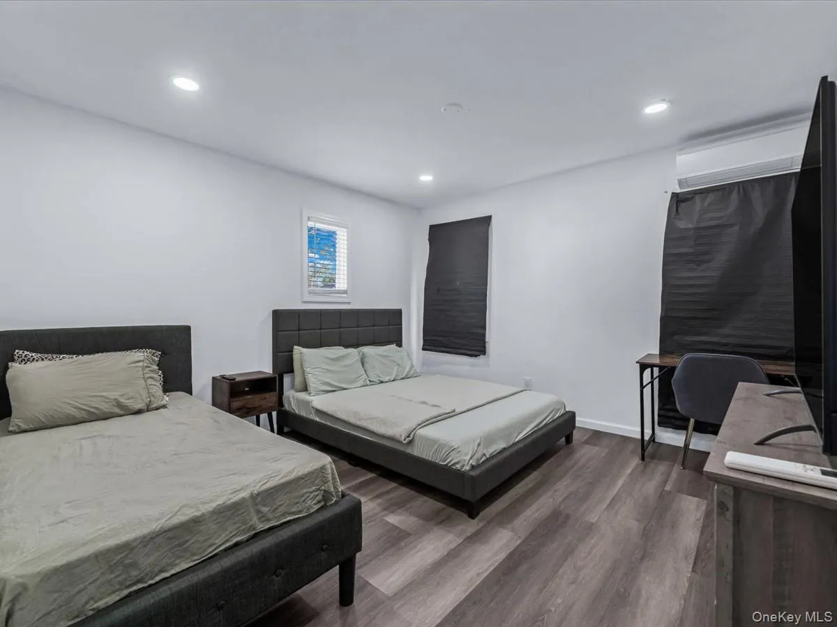 21 James Ll Burrell Avenue, Hempstead, NY, 4 Bedrooms Bedrooms, 7 Rooms Rooms,3 BathroomsBathrooms,Residential Lease,For Rent,James Ll Burrell,0,989952 21 James Ll Burrell Avenue, Hempstead, NY, 4 Bedrooms Bedrooms, 7 Rooms Rooms,3 BathroomsBathrooms,Residential Lease,For Rent,James Ll Burrell,0,989952