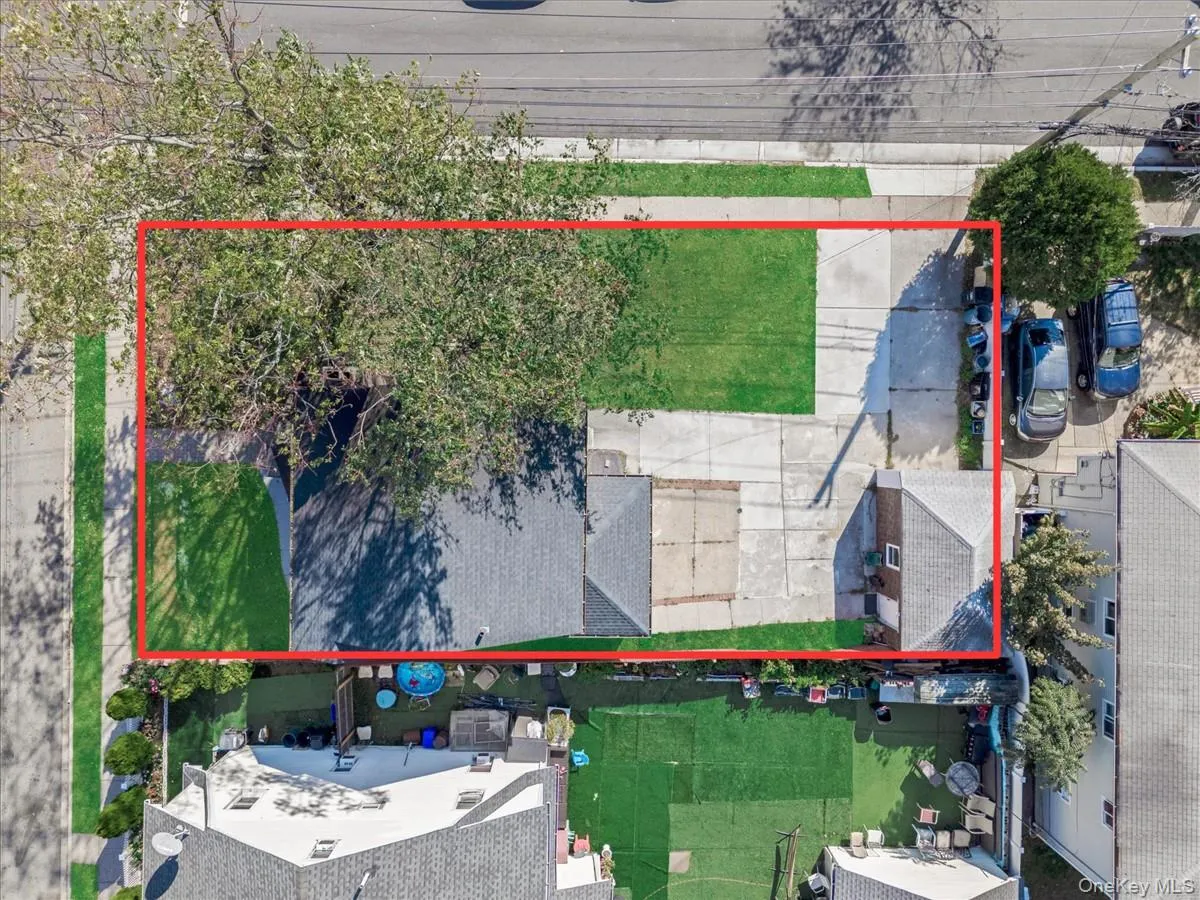 21 James Ll Burrell Avenue, Hempstead, NY, 4 Bedrooms Bedrooms, 7 Rooms Rooms,3 BathroomsBathrooms,Residential Lease,For Rent,James Ll Burrell,0,989952 21 James Ll Burrell Avenue, Hempstead, NY, 4 Bedrooms Bedrooms, 7 Rooms Rooms,3 BathroomsBathrooms,Residential Lease,For Rent,James Ll Burrell,0,989952