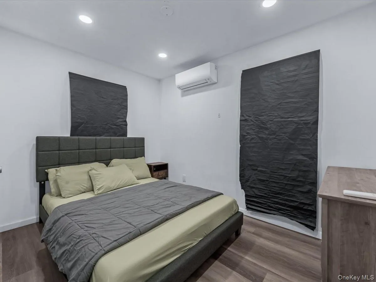 21 James Ll Burrell Avenue, Hempstead, NY, 4 Bedrooms Bedrooms, 7 Rooms Rooms,3 BathroomsBathrooms,Residential Lease,For Rent,James Ll Burrell,0,989952 21 James Ll Burrell Avenue, Hempstead, NY, 4 Bedrooms Bedrooms, 7 Rooms Rooms,3 BathroomsBathrooms,Residential Lease,For Rent,James Ll Burrell,0,989952