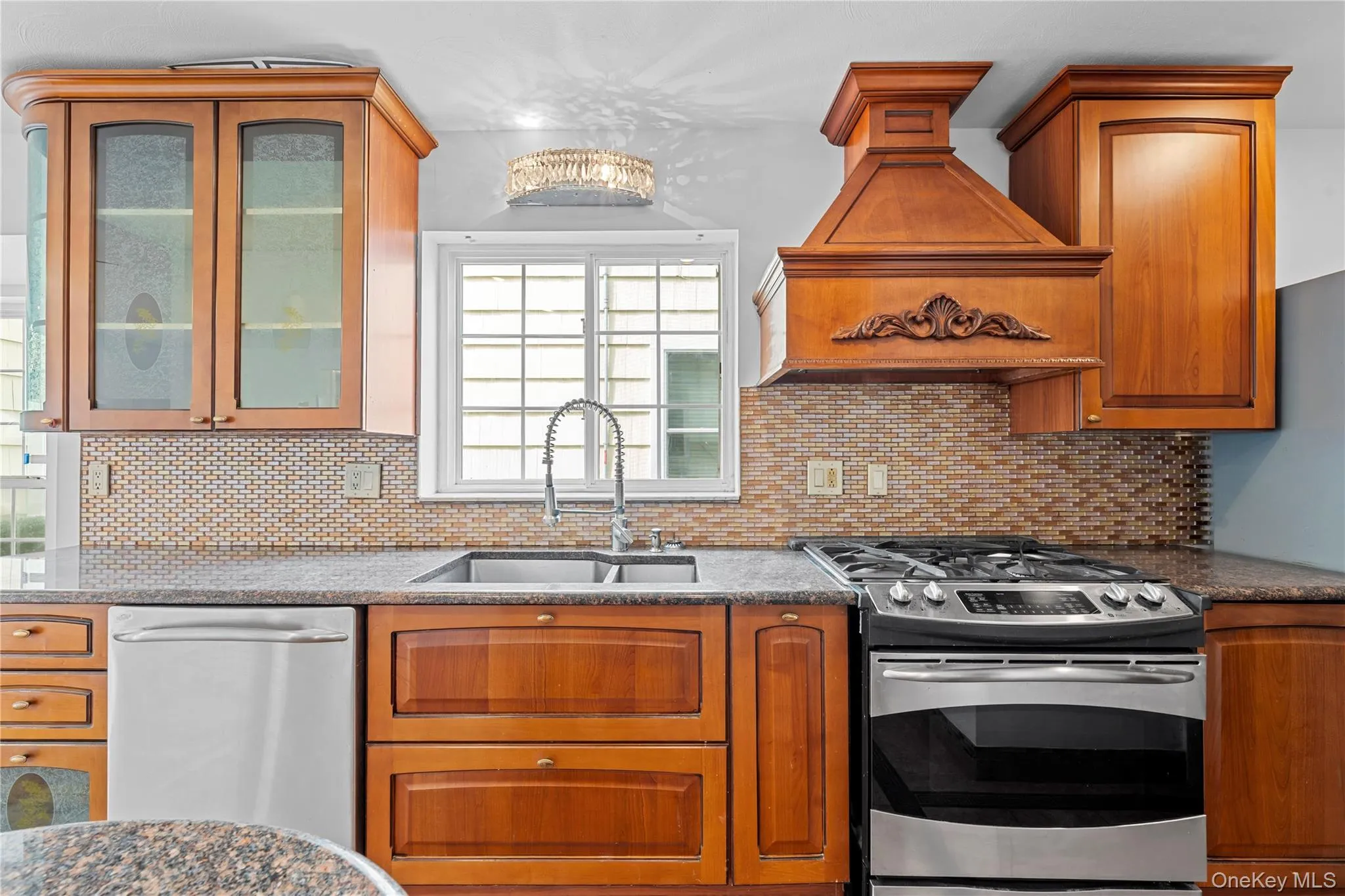 31 Woodward Street, North Hempstead, NY, 4 Bedrooms Bedrooms, 12 Rooms Rooms,3 BathroomsBathrooms,Residential Sale,For Rent,Woodward,0,989955 31 Woodward Street, North Hempstead, NY, 4 Bedrooms Bedrooms, 12 Rooms Rooms,3 BathroomsBathrooms,Residential Sale,For Rent,Woodward,0,989955
