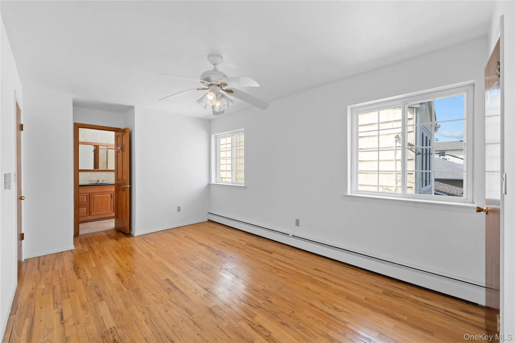 31 Woodward Street, North Hempstead, NY, 4 Bedrooms Bedrooms, 12 Rooms Rooms,3 BathroomsBathrooms,Residential Sale,For Rent,Woodward,0,989955 31 Woodward Street, North Hempstead, NY, 4 Bedrooms Bedrooms, 12 Rooms Rooms,3 BathroomsBathrooms,Residential Sale,For Rent,Woodward,0,989955