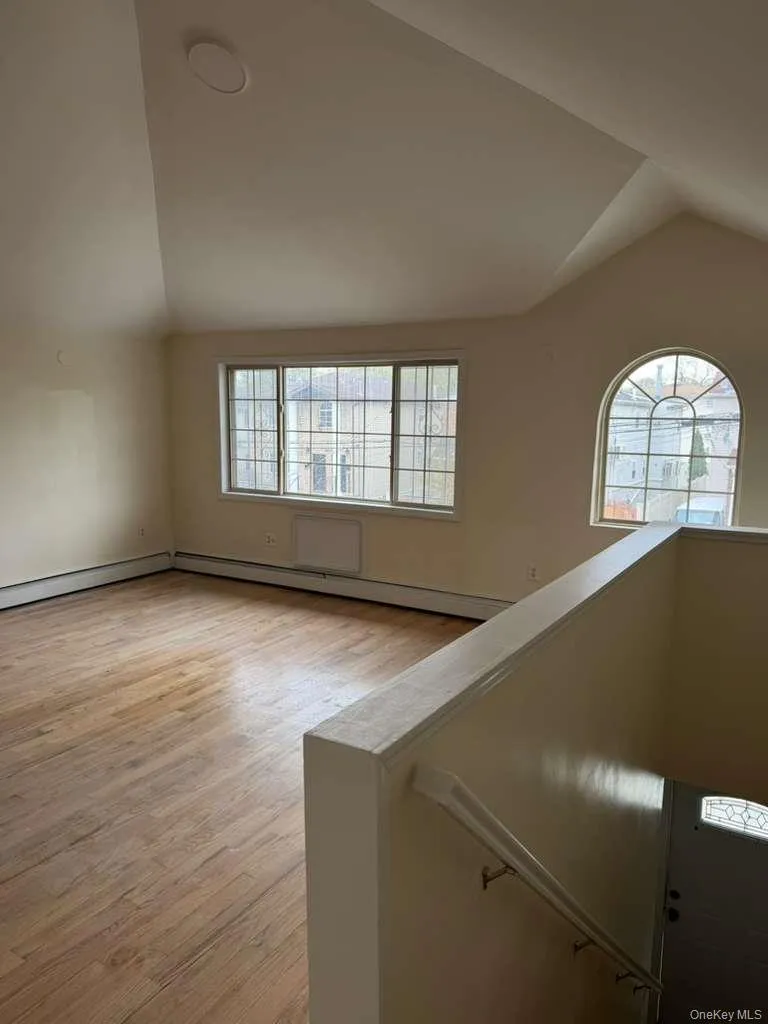 14547 224th Street, New York, NY, 3 Bedrooms Bedrooms, 5 Rooms Rooms,1 BathroomBathrooms,Residential Lease,For Rent,224th,0,989964 14547 224th Street, New York, NY, 3 Bedrooms Bedrooms, 5 Rooms Rooms,1 BathroomBathrooms,Residential Lease,For Rent,224th,0,989964