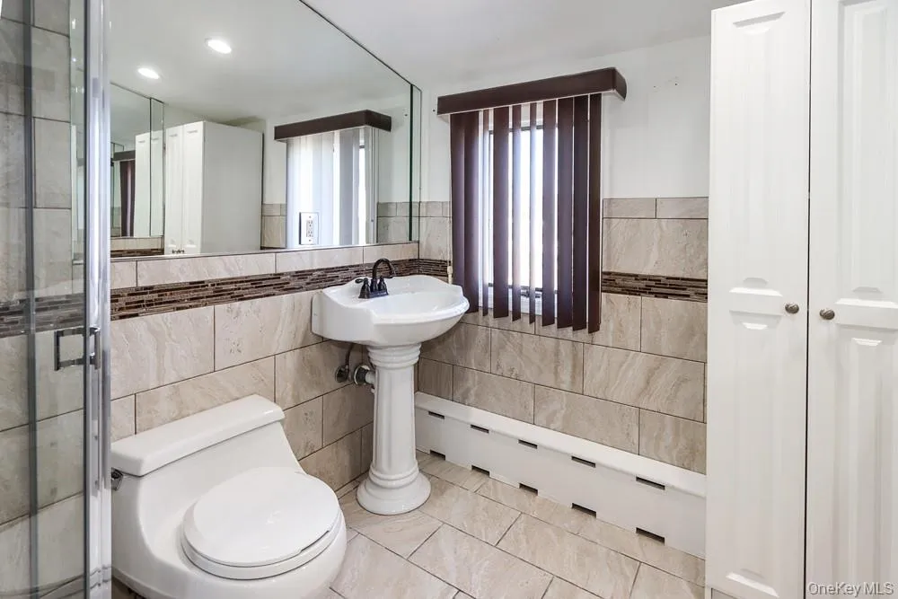 223 Chestnut Avenue, Hempstead, NY, 3 Bedrooms Bedrooms, 6 Rooms Rooms,2 BathroomsBathrooms,Residential Lease,For Rent,Chestnut,0,989972 223 Chestnut Avenue, Hempstead, NY, 3 Bedrooms Bedrooms, 6 Rooms Rooms,2 BathroomsBathrooms,Residential Lease,For Rent,Chestnut,0,989972