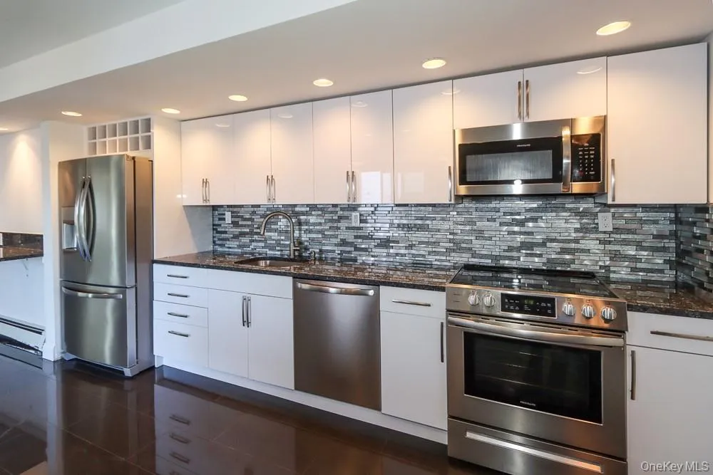 223 Chestnut Avenue, Hempstead, NY, 3 Bedrooms Bedrooms, 6 Rooms Rooms,2 BathroomsBathrooms,Residential Lease,For Rent,Chestnut,0,989972 223 Chestnut Avenue, Hempstead, NY, 3 Bedrooms Bedrooms, 6 Rooms Rooms,2 BathroomsBathrooms,Residential Lease,For Rent,Chestnut,0,989972