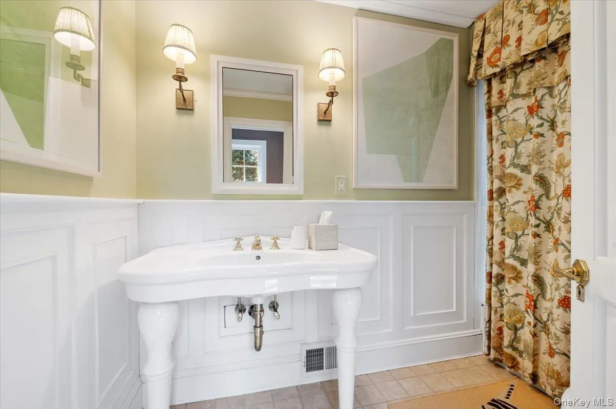 516 Centre Island Road, Oyster Bay, NY, 4 Bedrooms Bedrooms, 11 Rooms Rooms,4 BathroomsBathrooms,Residential Sale,For Rent,Centre Island,0,989973 516 Centre Island Road, Oyster Bay, NY, 4 Bedrooms Bedrooms, 11 Rooms Rooms,4 BathroomsBathrooms,Residential Sale,For Rent,Centre Island,0,989973