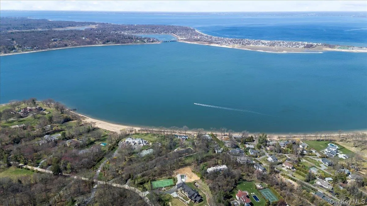516 Centre Island Road, Oyster Bay, NY, 4 Bedrooms Bedrooms, 11 Rooms Rooms,4 BathroomsBathrooms,Residential Sale,For Rent,Centre Island,0,989973 516 Centre Island Road, Oyster Bay, NY, 4 Bedrooms Bedrooms, 11 Rooms Rooms,4 BathroomsBathrooms,Residential Sale,For Rent,Centre Island,0,989973