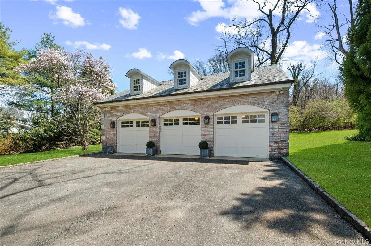 516 Centre Island Road, Oyster Bay, NY, 4 Bedrooms Bedrooms, 11 Rooms Rooms,4 BathroomsBathrooms,Residential Sale,For Rent,Centre Island,0,989973 516 Centre Island Road, Oyster Bay, NY, 4 Bedrooms Bedrooms, 11 Rooms Rooms,4 BathroomsBathrooms,Residential Sale,For Rent,Centre Island,0,989973