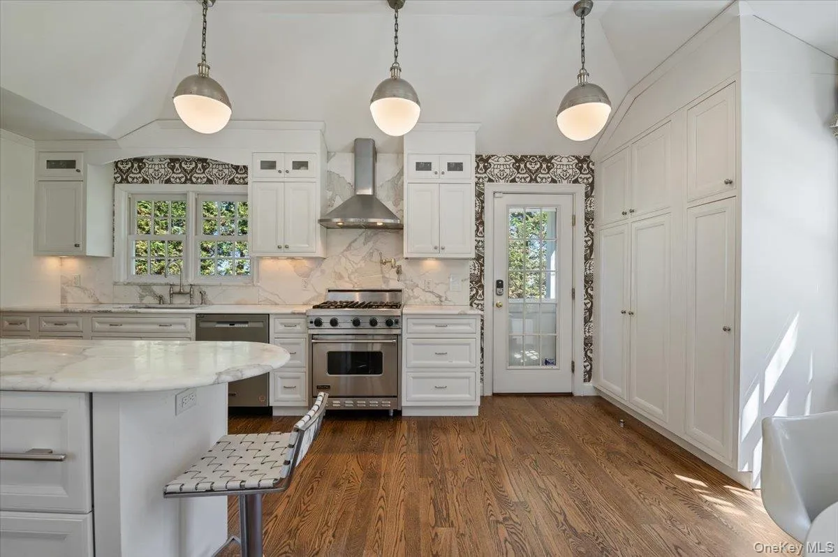 516 Centre Island Road, Oyster Bay, NY, 4 Bedrooms Bedrooms, 11 Rooms Rooms,4 BathroomsBathrooms,Residential Sale,For Rent,Centre Island,0,989973 516 Centre Island Road, Oyster Bay, NY, 4 Bedrooms Bedrooms, 11 Rooms Rooms,4 BathroomsBathrooms,Residential Sale,For Rent,Centre Island,0,989973