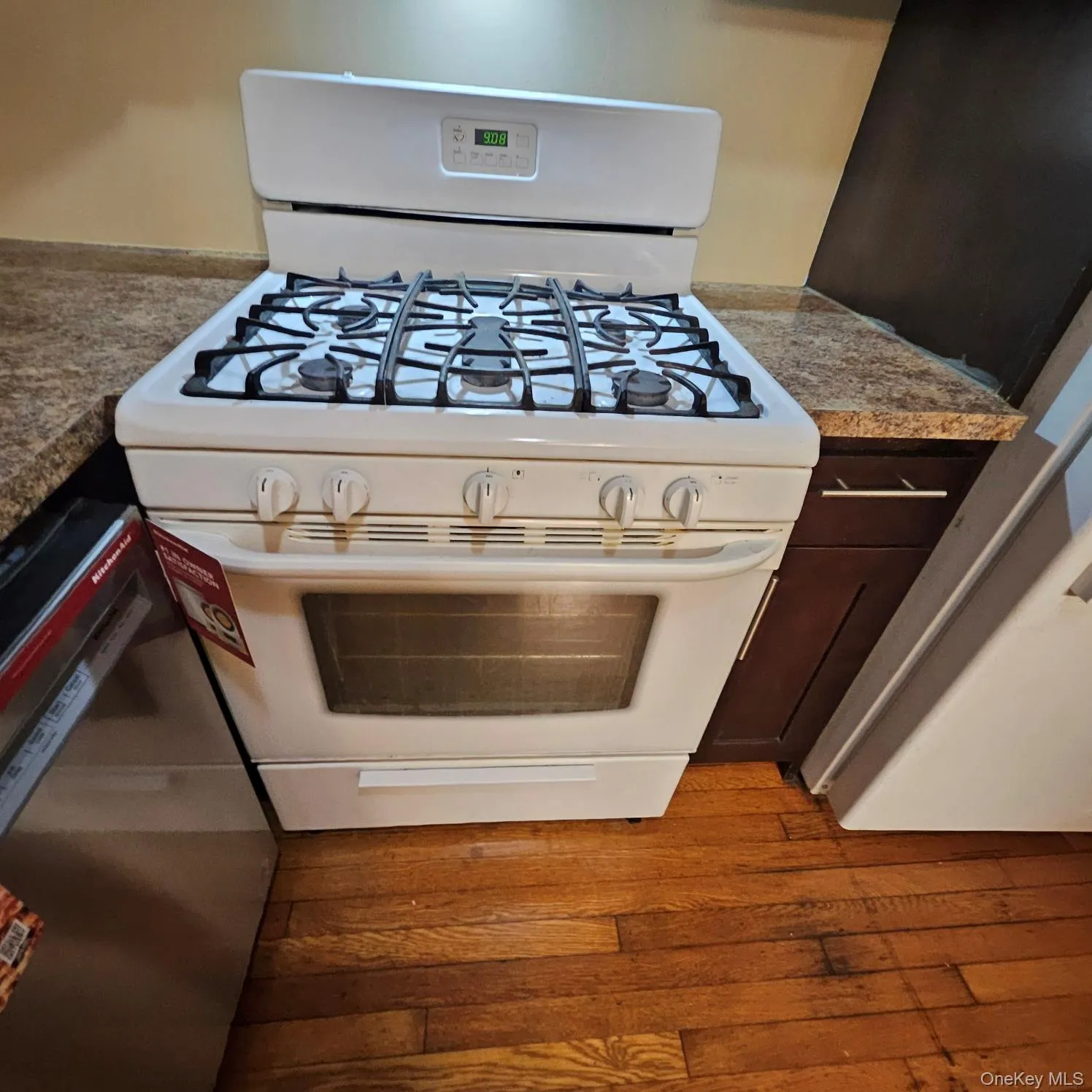 607 5th Avenue, Mount Vernon, NY, 3 Bedrooms Bedrooms, 5 Rooms Rooms,1 BathroomBathrooms,Residential Lease,For Rent,5th,0,989976 607 5th Avenue, Mount Vernon, NY, 3 Bedrooms Bedrooms, 5 Rooms Rooms,1 BathroomBathrooms,Residential Lease,For Rent,5th,0,989976
