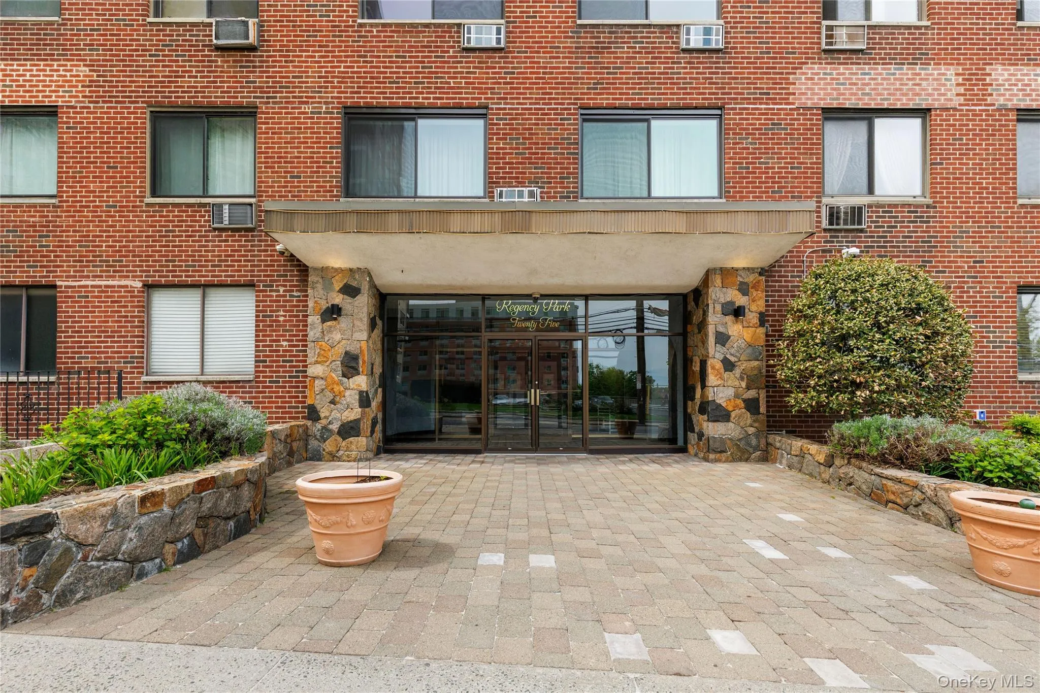 25 Lake Street, White Plains, NY, 1 Bedroom Bedrooms, 4 Rooms Rooms,1 BathroomBathrooms,Residential,For Rent,Lake,0,989986 25 Lake Street, White Plains, NY, 1 Bedroom Bedrooms, 4 Rooms Rooms,1 BathroomBathrooms,Residential,For Rent,Lake,0,989986