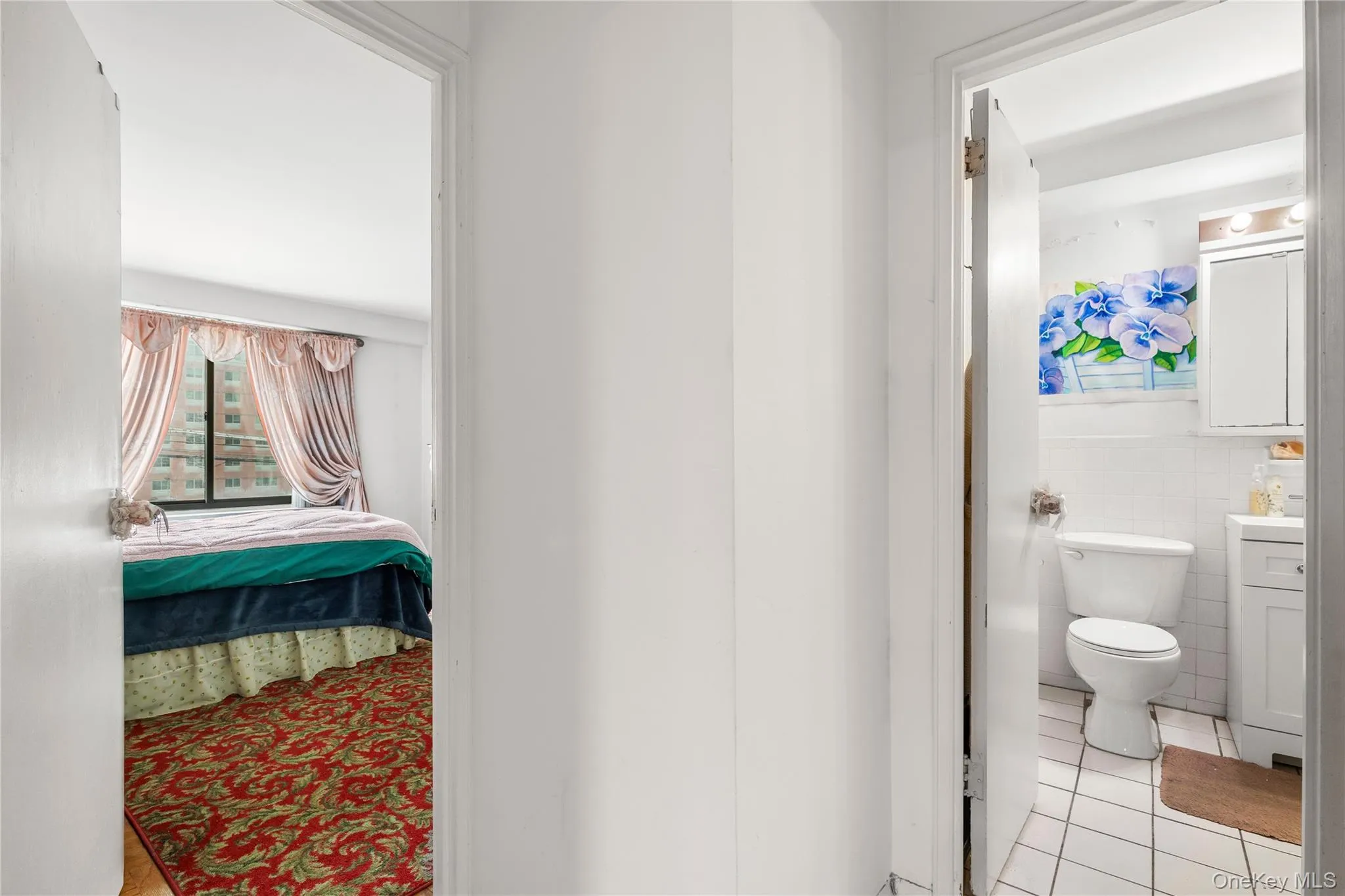 Bedroom & Bathroom Bedroom & Bathroom
