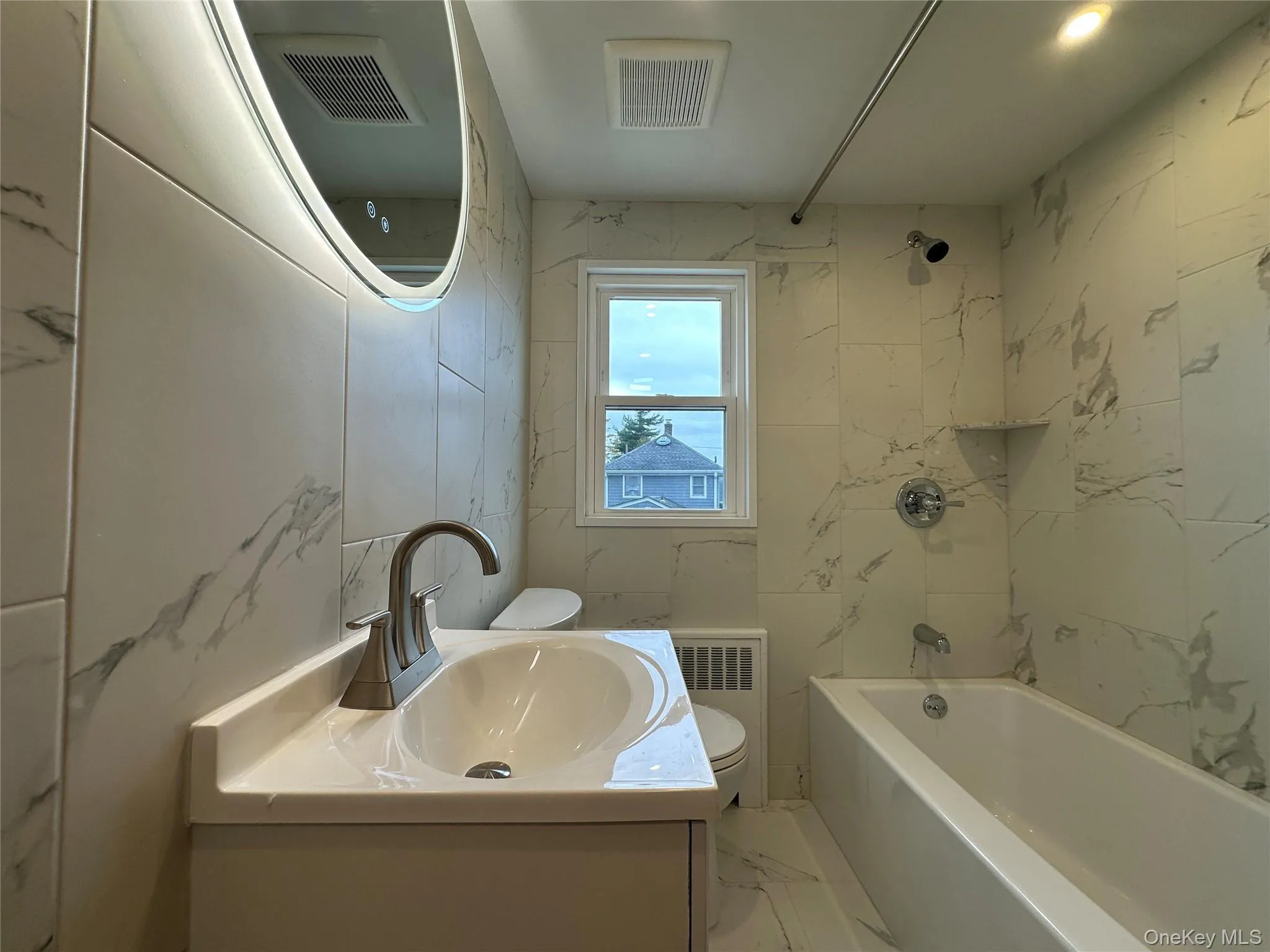 12 Smith Street, Glen Cove, NY, 2 Bedrooms Bedrooms, 5 Rooms Rooms,1 BathroomBathrooms,Residential Lease,For Rent,Smith,0,989988 12 Smith Street, Glen Cove, NY, 2 Bedrooms Bedrooms, 5 Rooms Rooms,1 BathroomBathrooms,Residential Lease,For Rent,Smith,0,989988