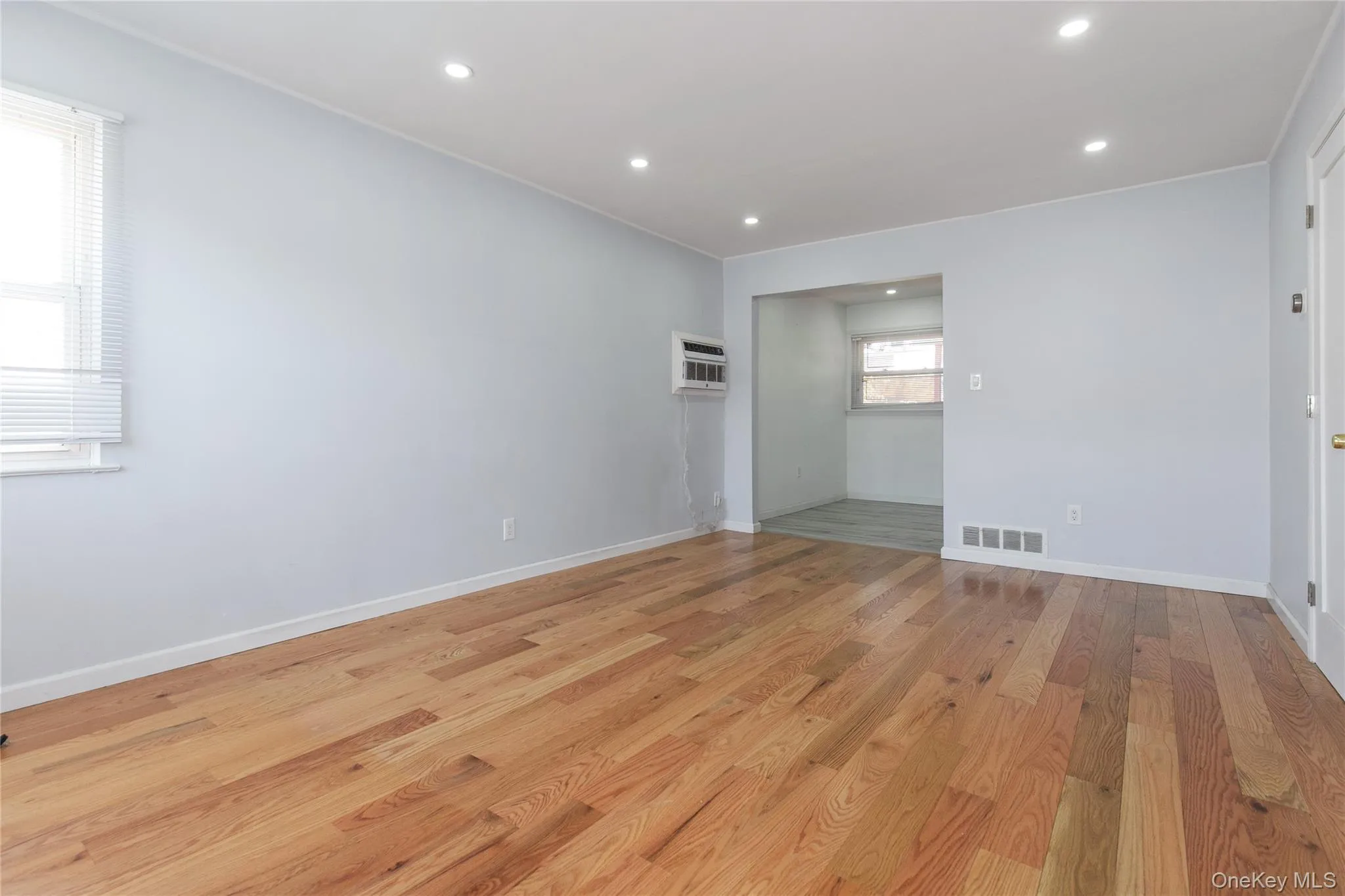 67-27 211th Street, New York, NY, 2 Bedrooms Bedrooms, 7 Rooms Rooms,1 BathroomBathrooms,Residential Lease,For Rent,211th,0,989993 67-27 211th Street, New York, NY, 2 Bedrooms Bedrooms, 7 Rooms Rooms,1 BathroomBathrooms,Residential Lease,For Rent,211th,0,989993