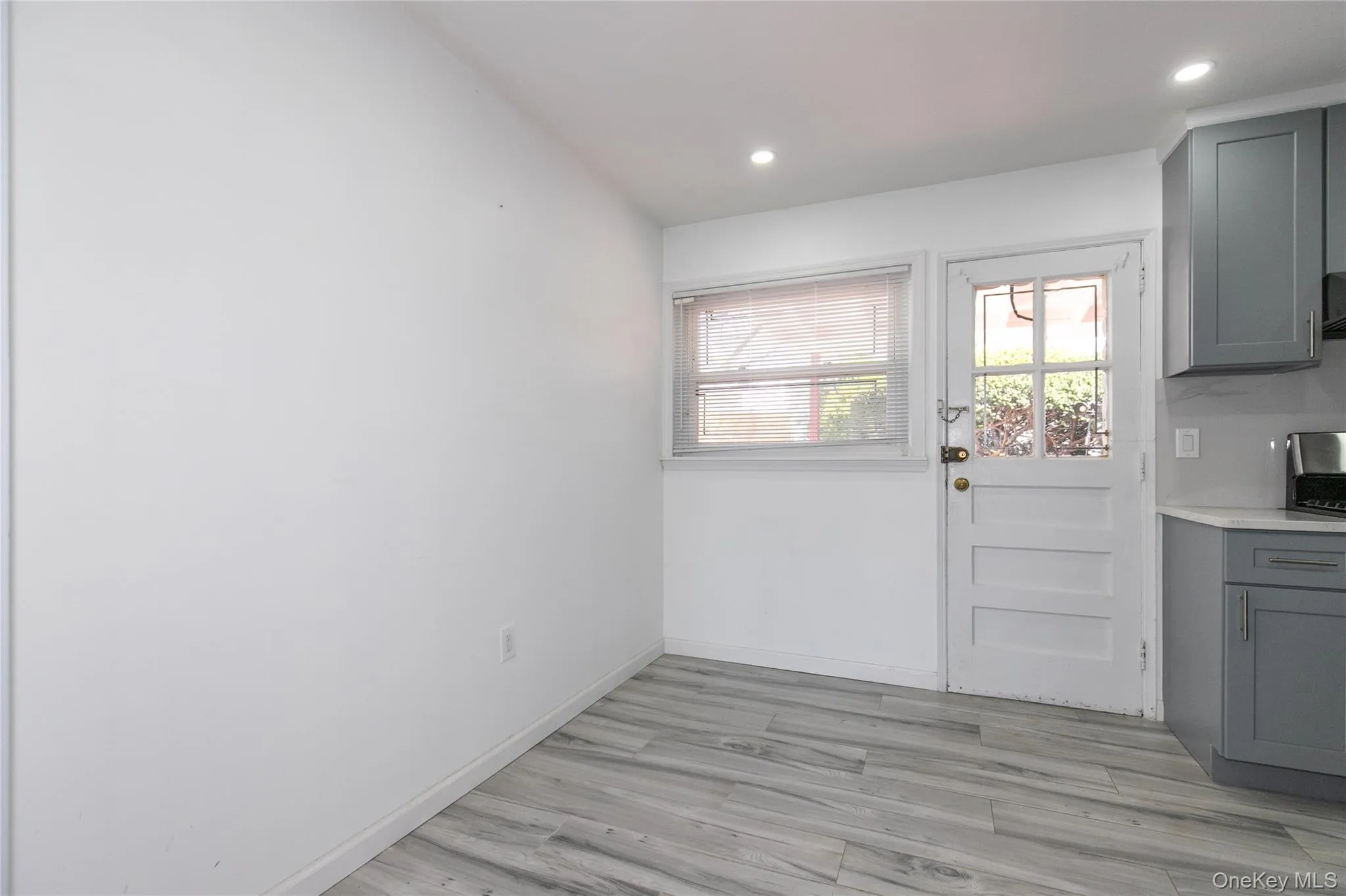 67-27 211th Street, New York, NY, 2 Bedrooms Bedrooms, 7 Rooms Rooms,1 BathroomBathrooms,Residential Lease,For Rent,211th,0,989993 67-27 211th Street, New York, NY, 2 Bedrooms Bedrooms, 7 Rooms Rooms,1 BathroomBathrooms,Residential Lease,For Rent,211th,0,989993