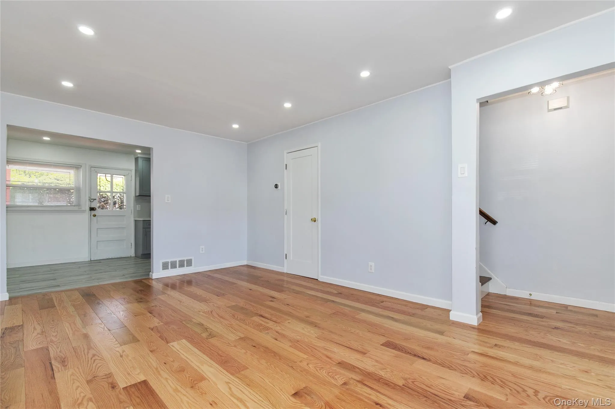 67-27 211th Street, New York, NY, 2 Bedrooms Bedrooms, 7 Rooms Rooms,1 BathroomBathrooms,Residential Lease,For Rent,211th,0,989993 67-27 211th Street, New York, NY, 2 Bedrooms Bedrooms, 7 Rooms Rooms,1 BathroomBathrooms,Residential Lease,For Rent,211th,0,989993