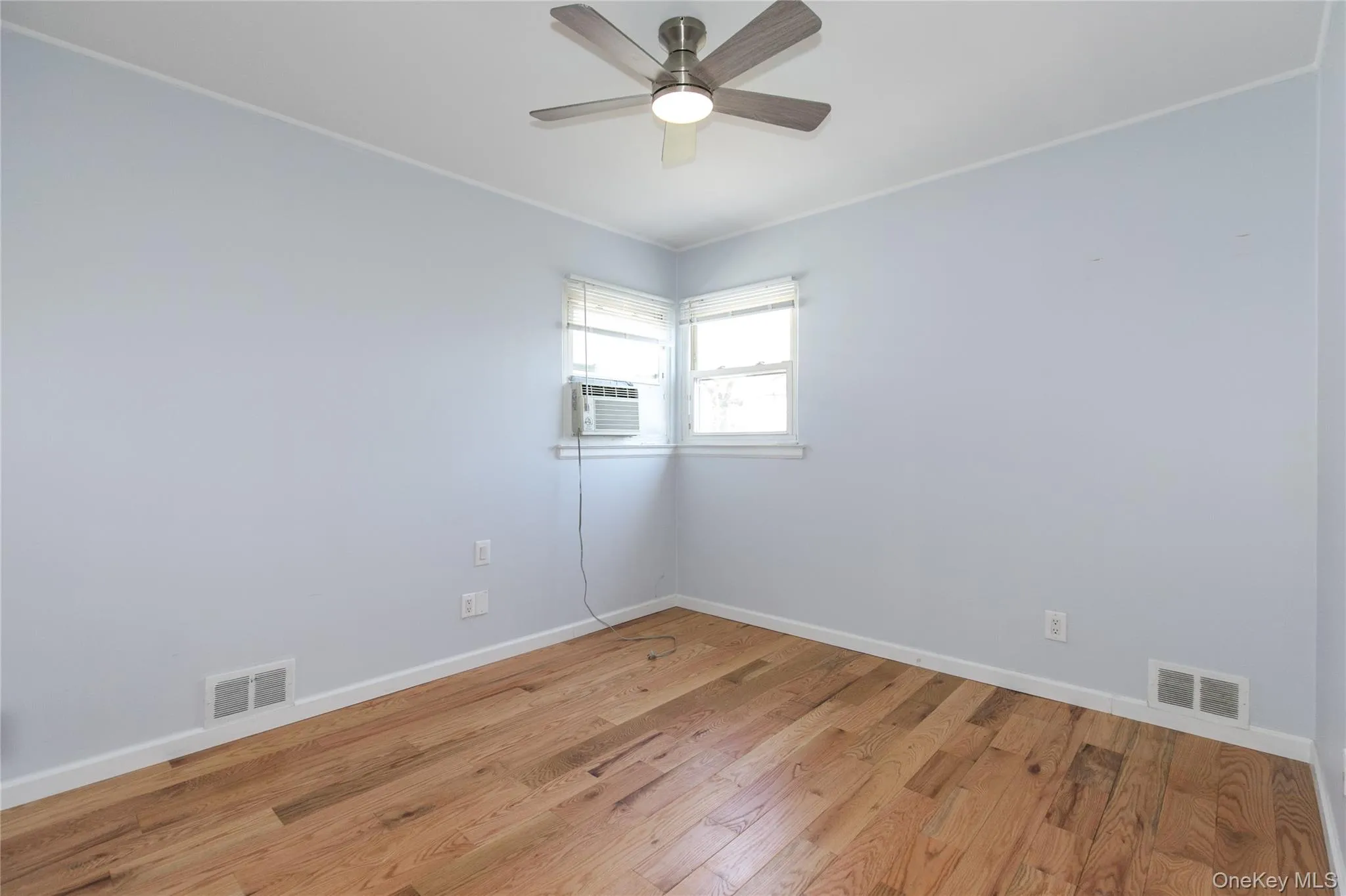 67-27 211th Street, New York, NY, 2 Bedrooms Bedrooms, 7 Rooms Rooms,1 BathroomBathrooms,Residential Lease,For Rent,211th,0,989993 67-27 211th Street, New York, NY, 2 Bedrooms Bedrooms, 7 Rooms Rooms,1 BathroomBathrooms,Residential Lease,For Rent,211th,0,989993