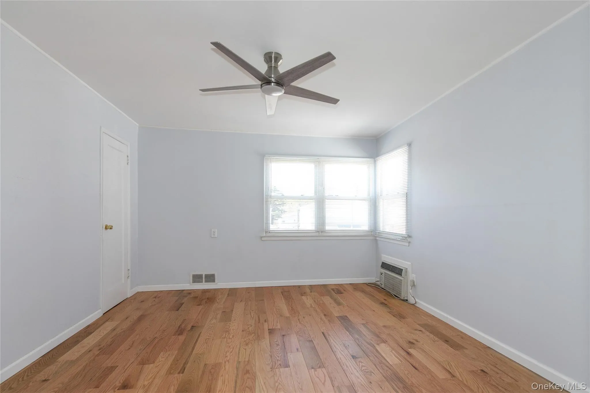 67-27 211th Street, New York, NY, 2 Bedrooms Bedrooms, 7 Rooms Rooms,1 BathroomBathrooms,Residential Lease,For Rent,211th,0,989993 67-27 211th Street, New York, NY, 2 Bedrooms Bedrooms, 7 Rooms Rooms,1 BathroomBathrooms,Residential Lease,For Rent,211th,0,989993