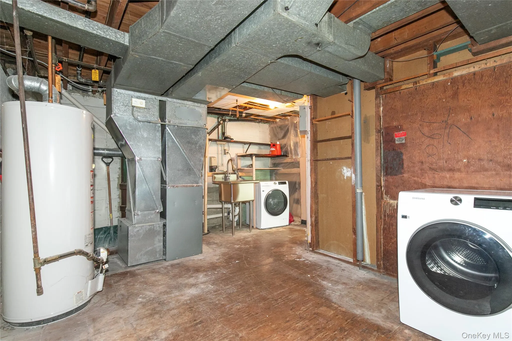 67-27 211th Street, New York, NY, 2 Bedrooms Bedrooms, 7 Rooms Rooms,1 BathroomBathrooms,Residential Lease,For Rent,211th,0,989993 67-27 211th Street, New York, NY, 2 Bedrooms Bedrooms, 7 Rooms Rooms,1 BathroomBathrooms,Residential Lease,For Rent,211th,0,989993